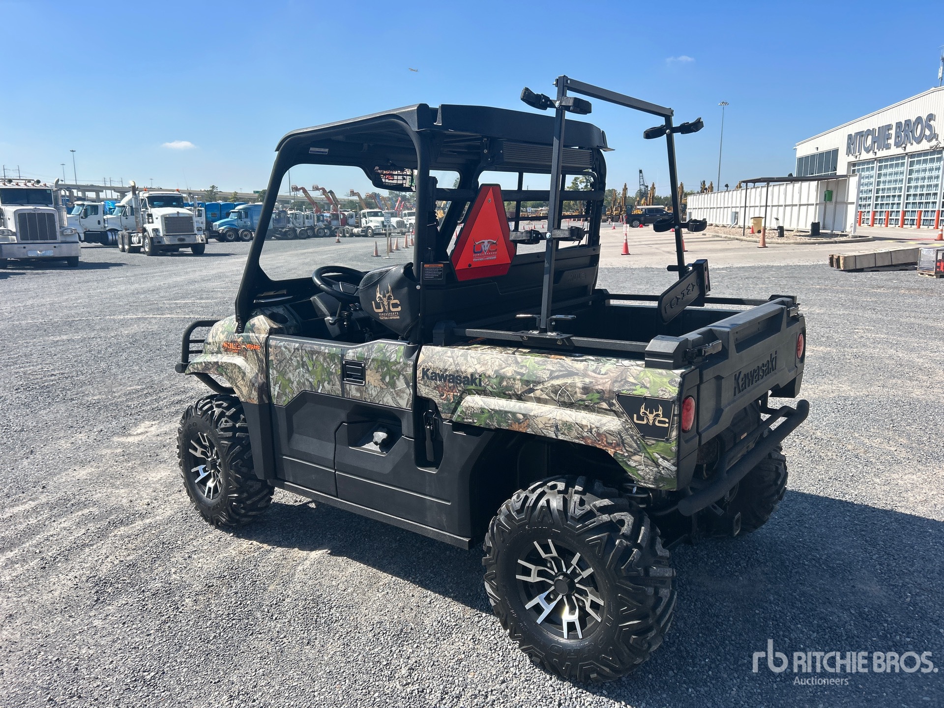 General Appearance with Picture, Left Rear Corner