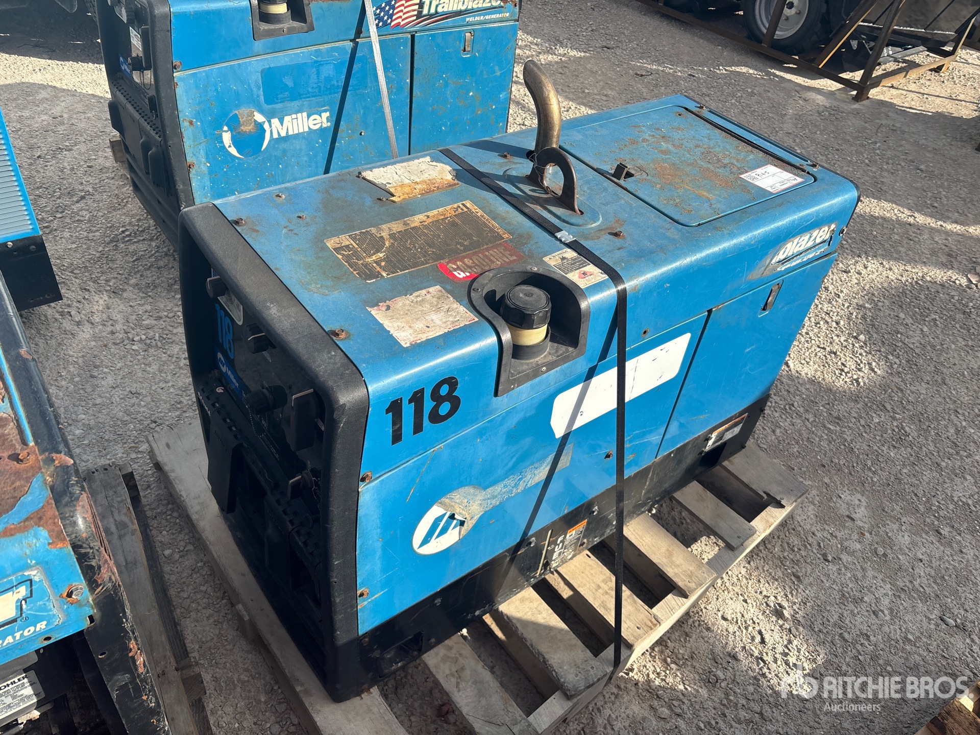 General Appearance with Picture, Left Front Corner