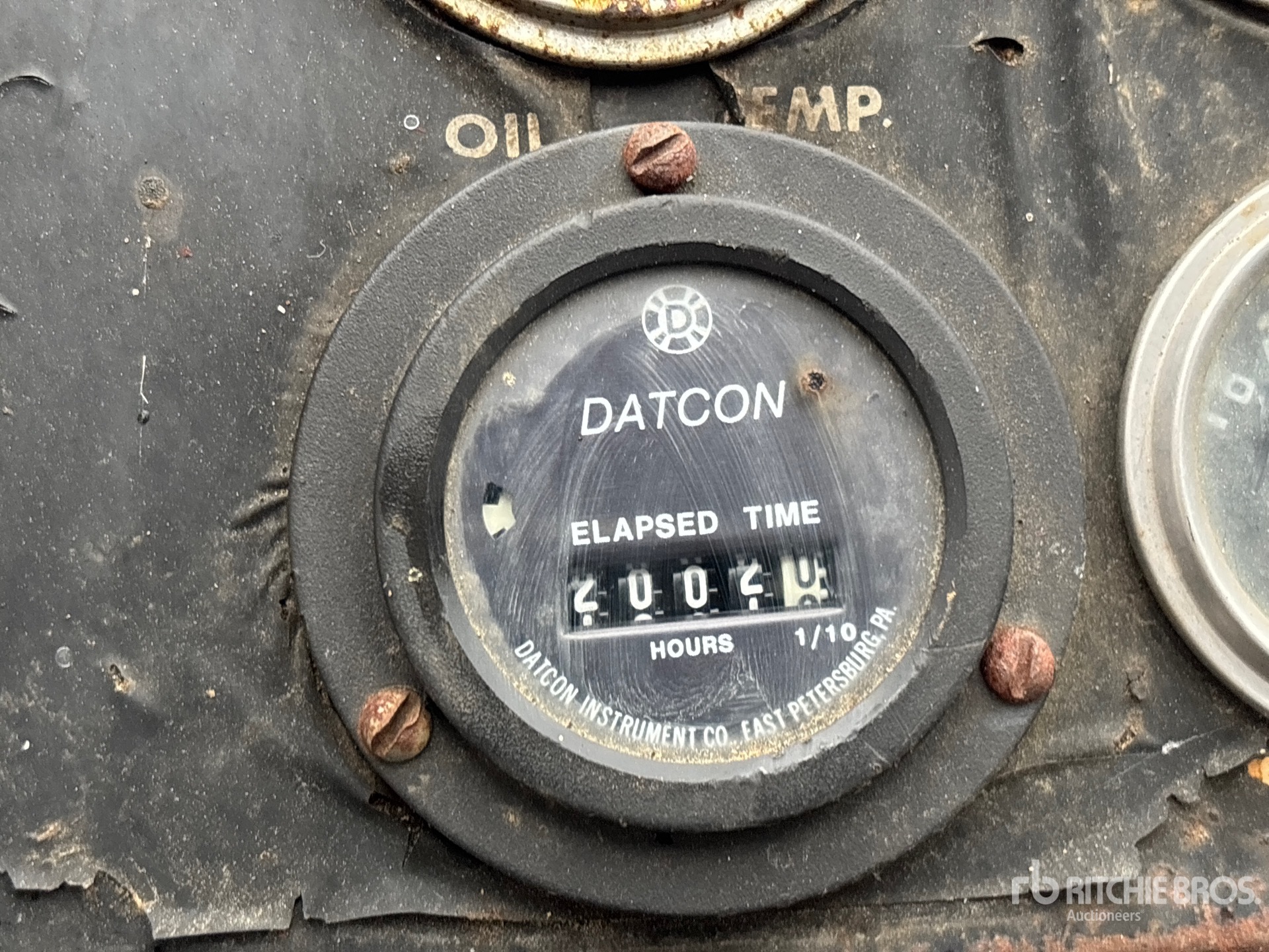 General Appearance with Hour Meter / Odometer