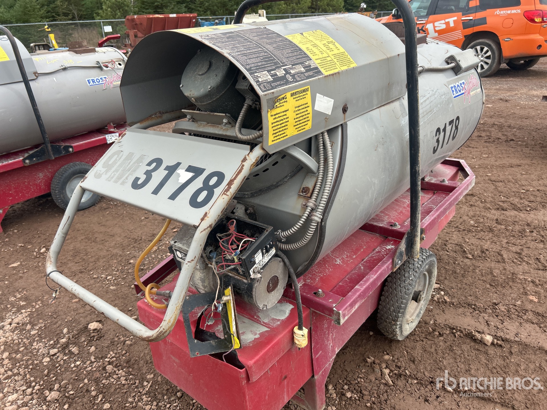 General Appearance with Picture, Right Rear Corner