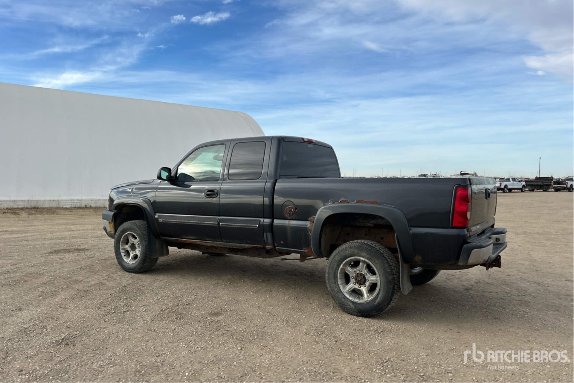 General Appearance with Picture, Left Rear Corner