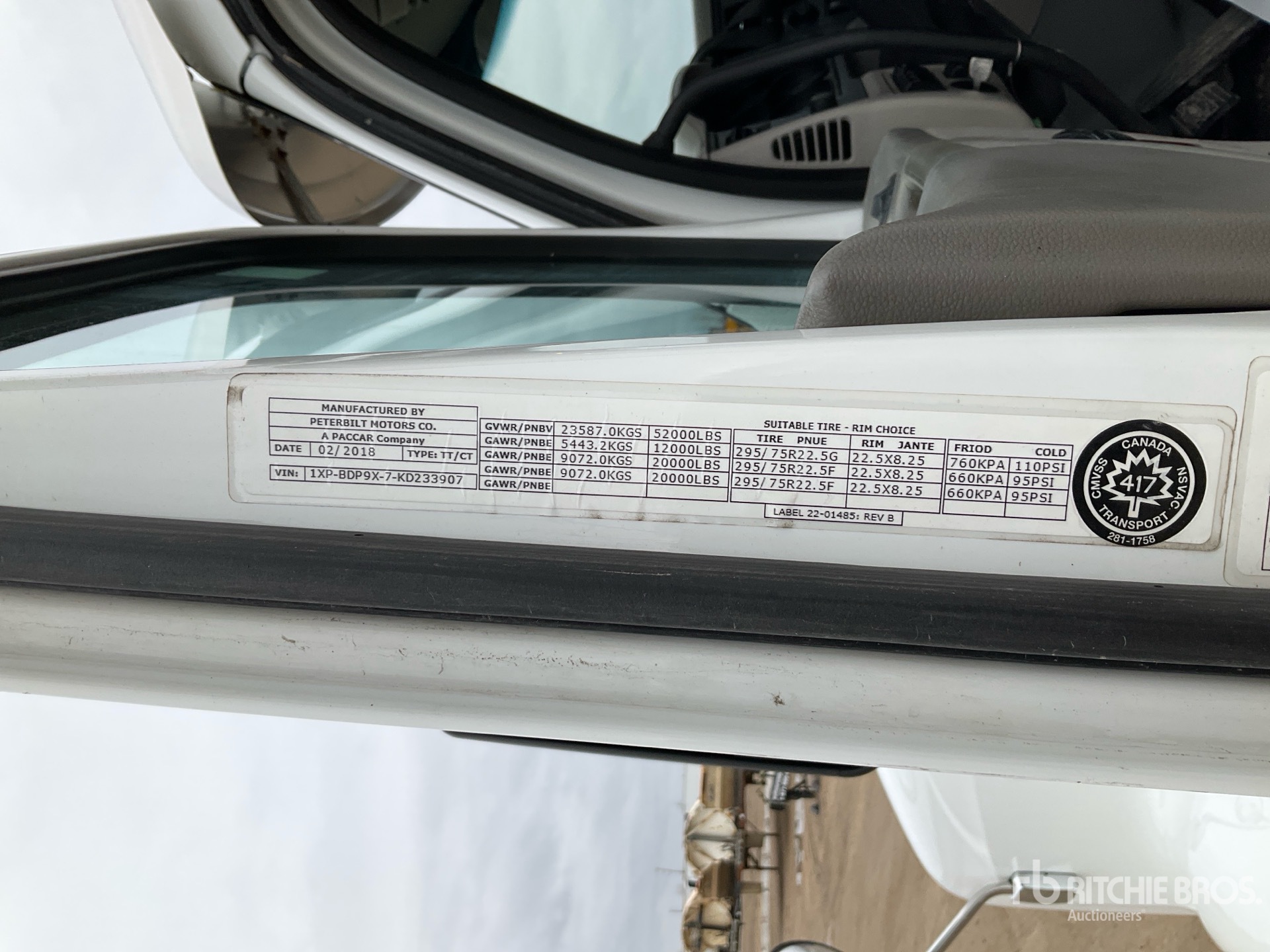 General Appearance with Numéro de série/Numéro d'identification du véhicule automobile