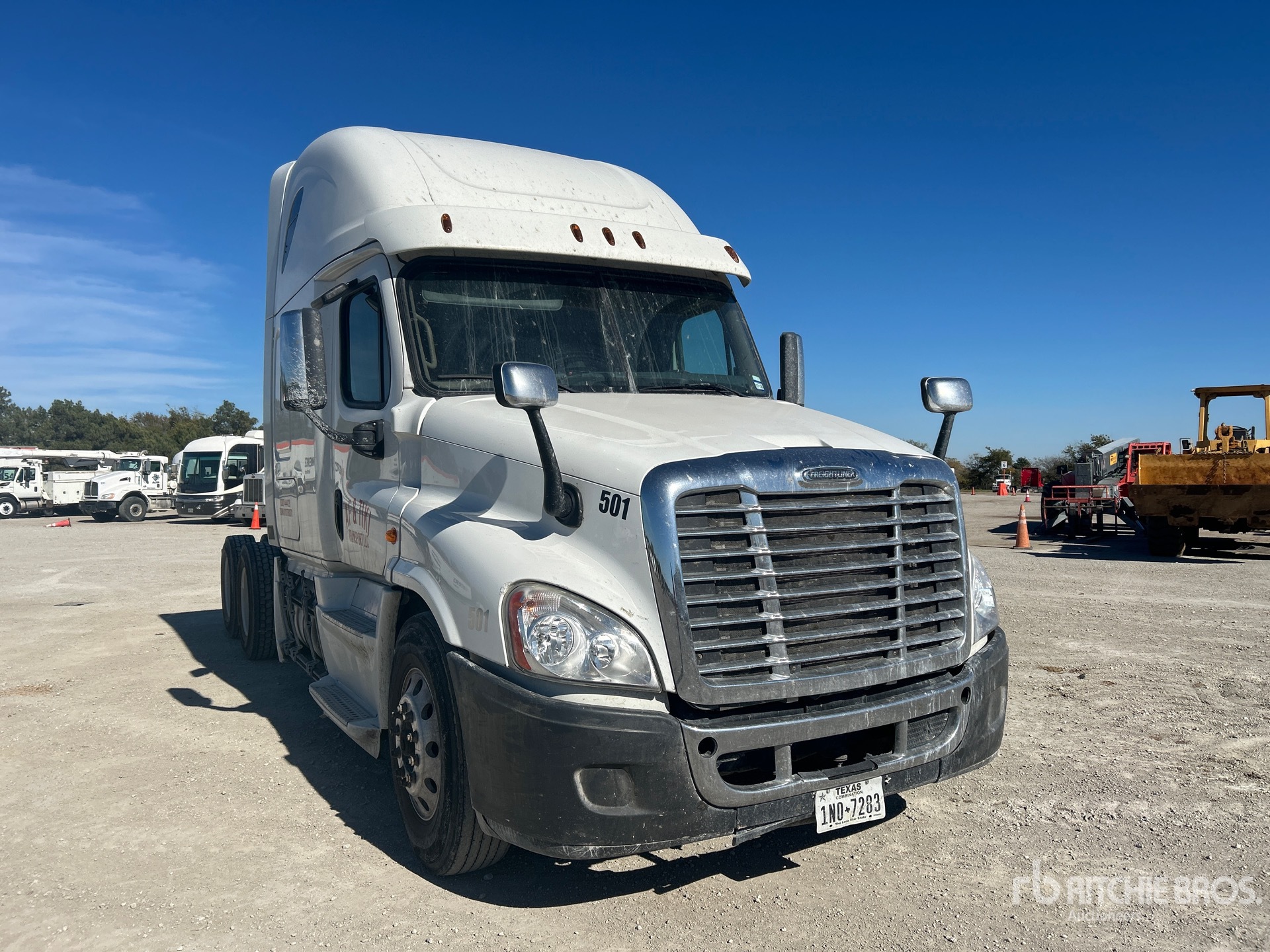 General Appearance with Imagen: esquina delantera derecha