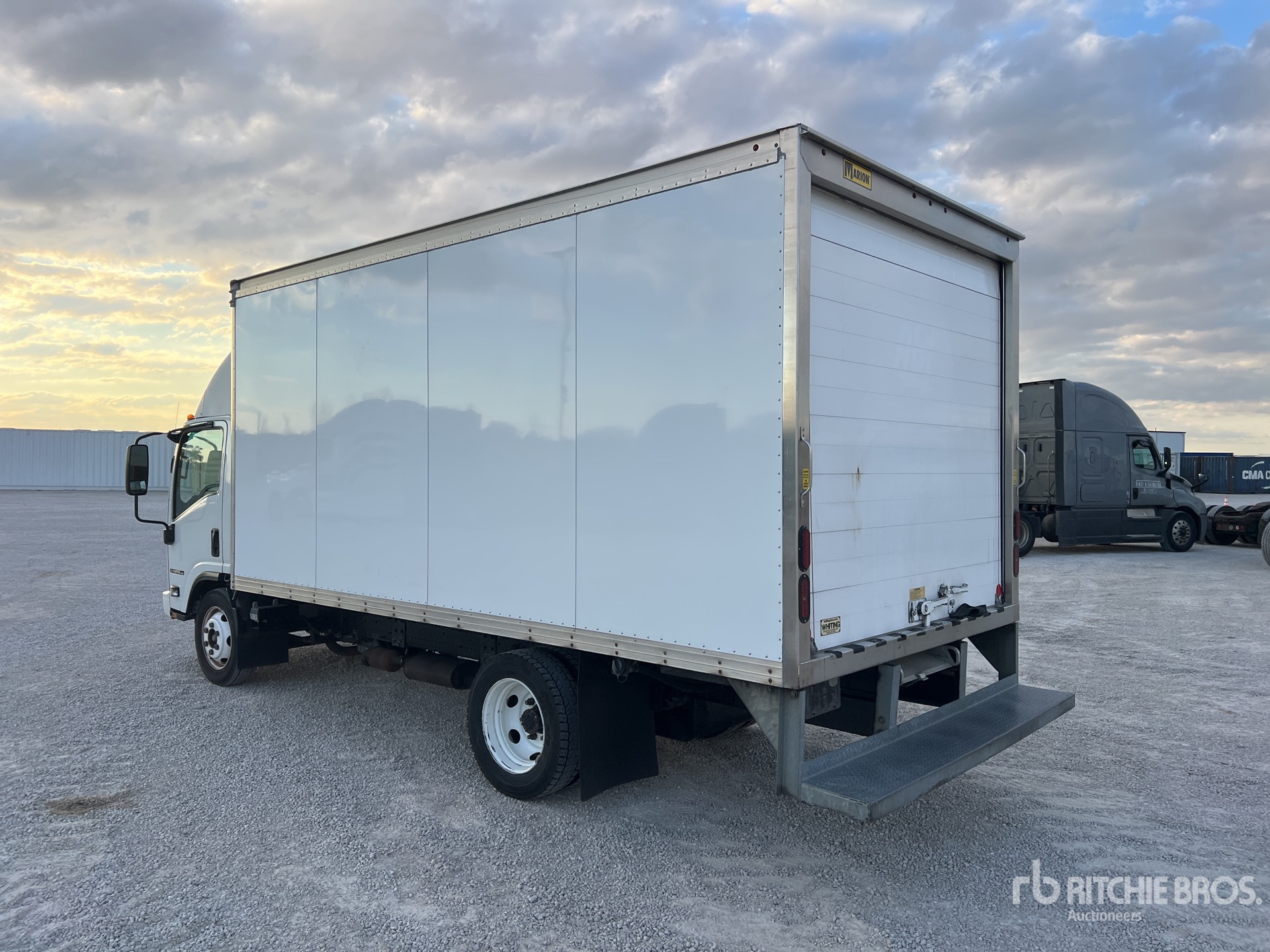 General Appearance with Bild, Ecke hinten links