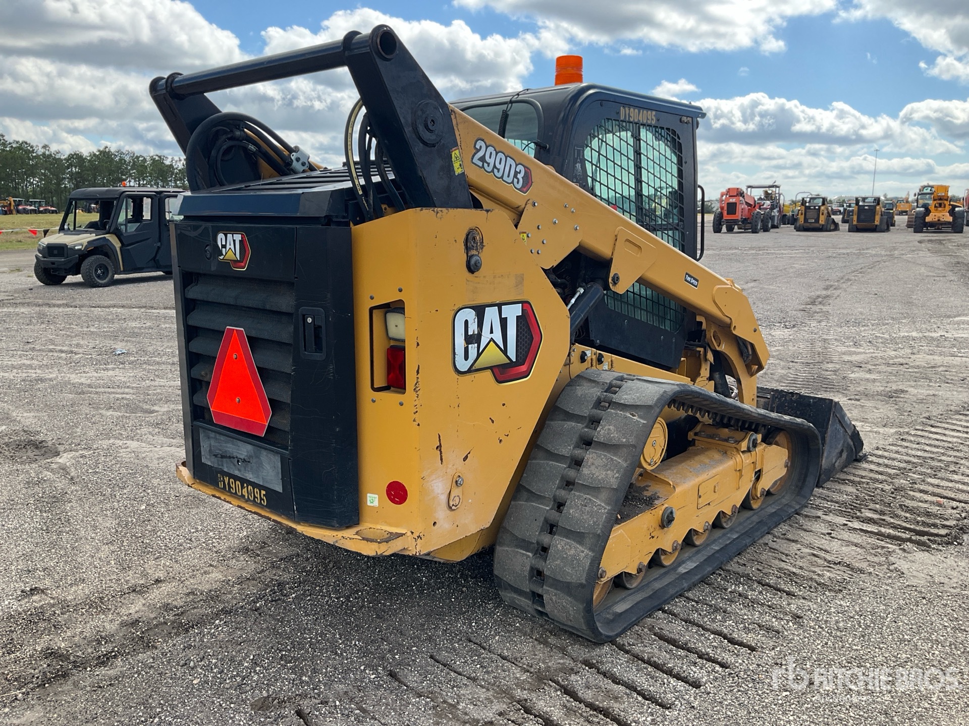 Aspect général with Image, coin arrière droit