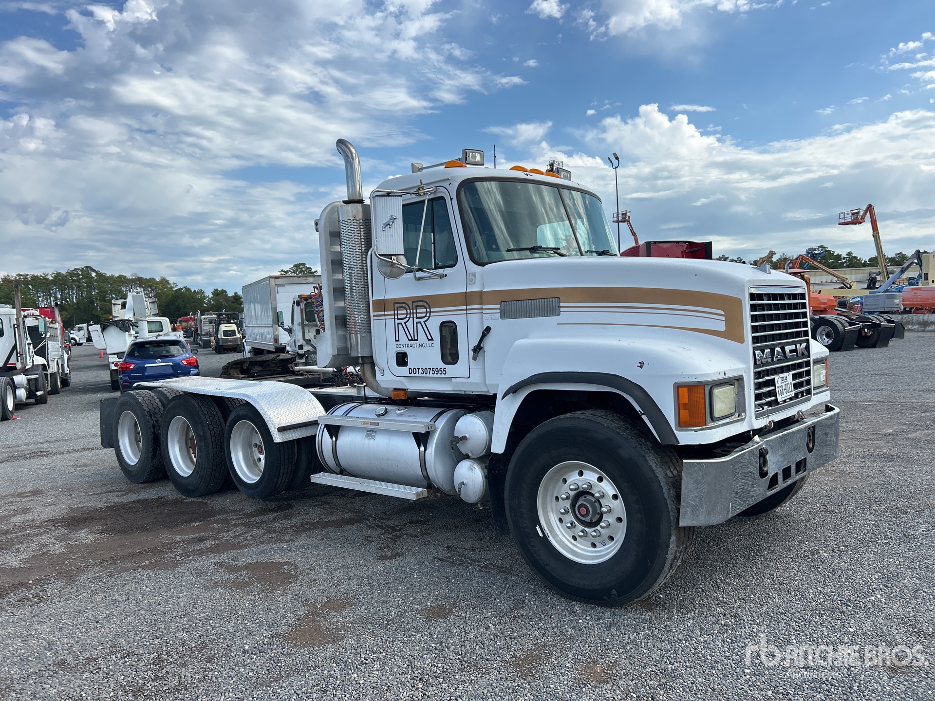 General Appearance with Imagen: esquina delantera derecha