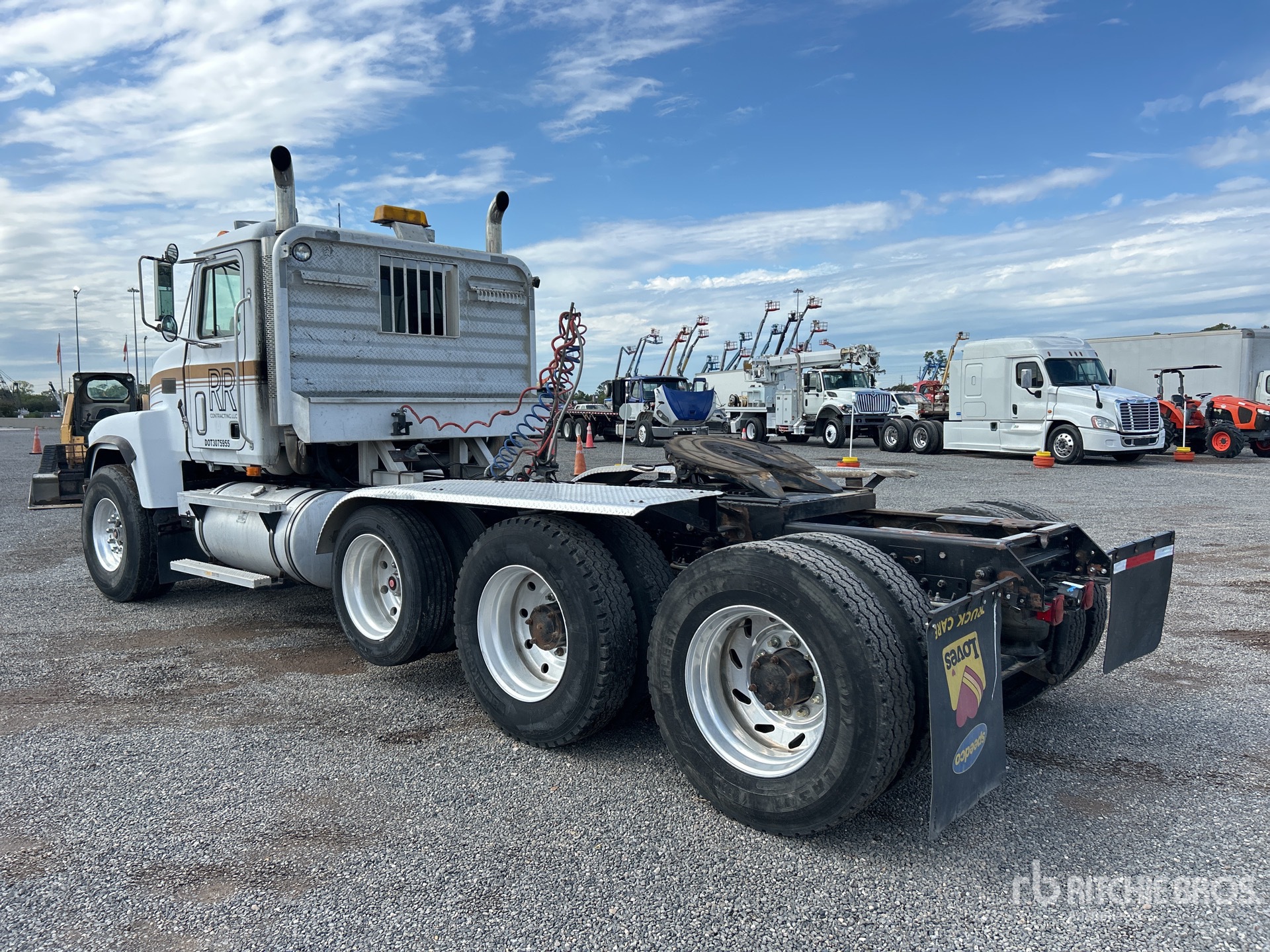 General Appearance with Imagen: esquina trasera izquierda