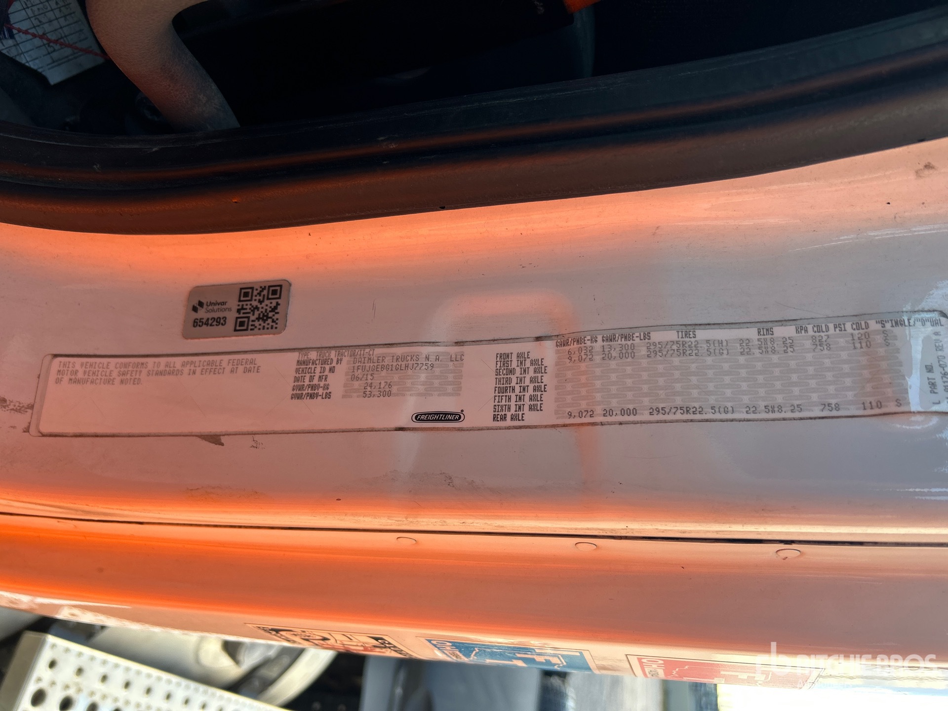 General Appearance with Numer seryjny/numer identyfikacyjny pojazdu