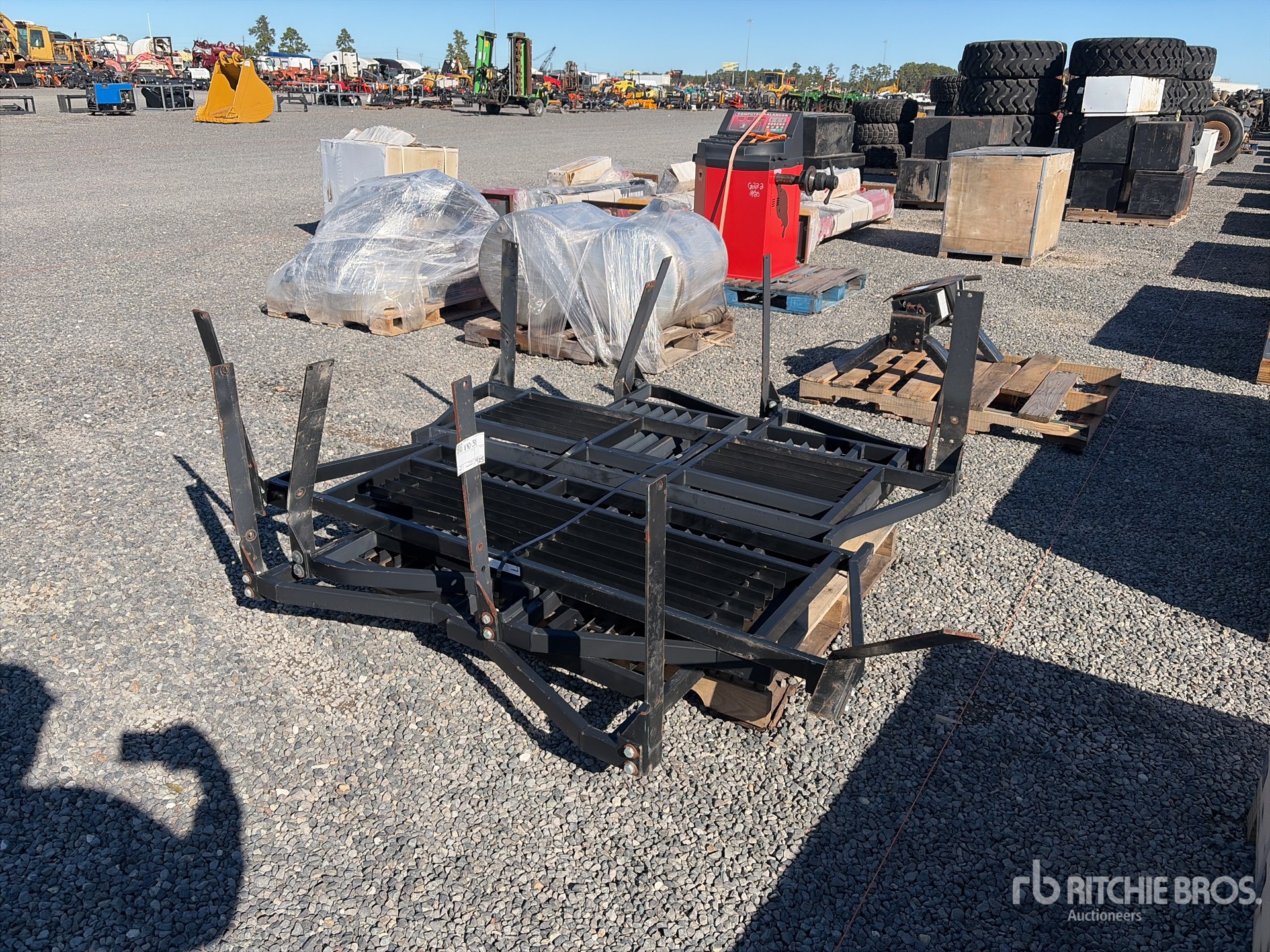 General Appearance with Bild, Ecke hinten links