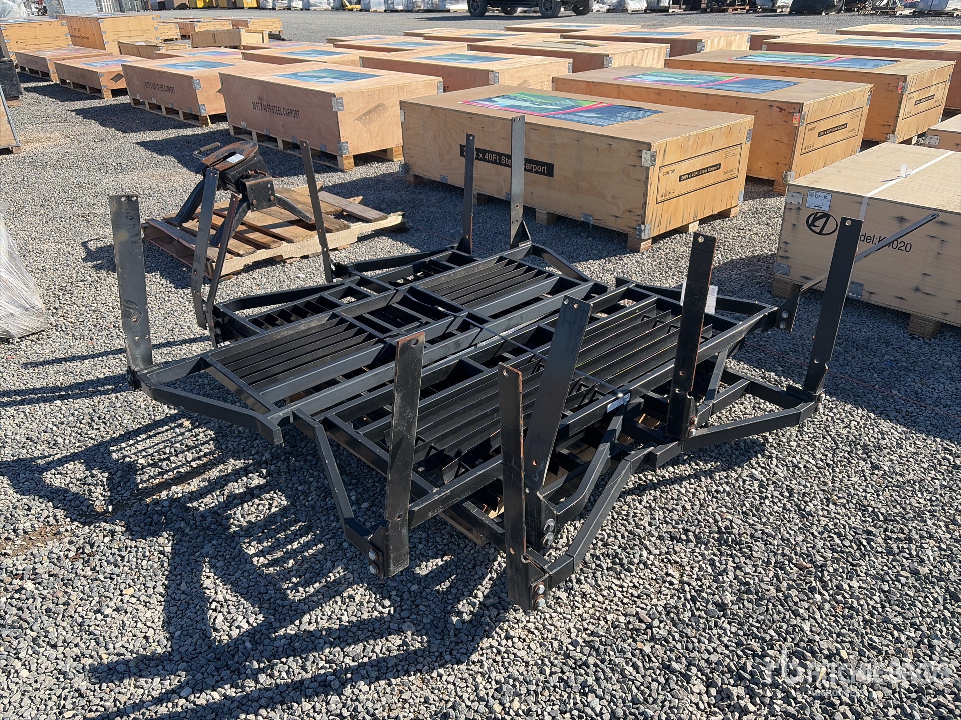 General Appearance with Bild, Ecke vorne links