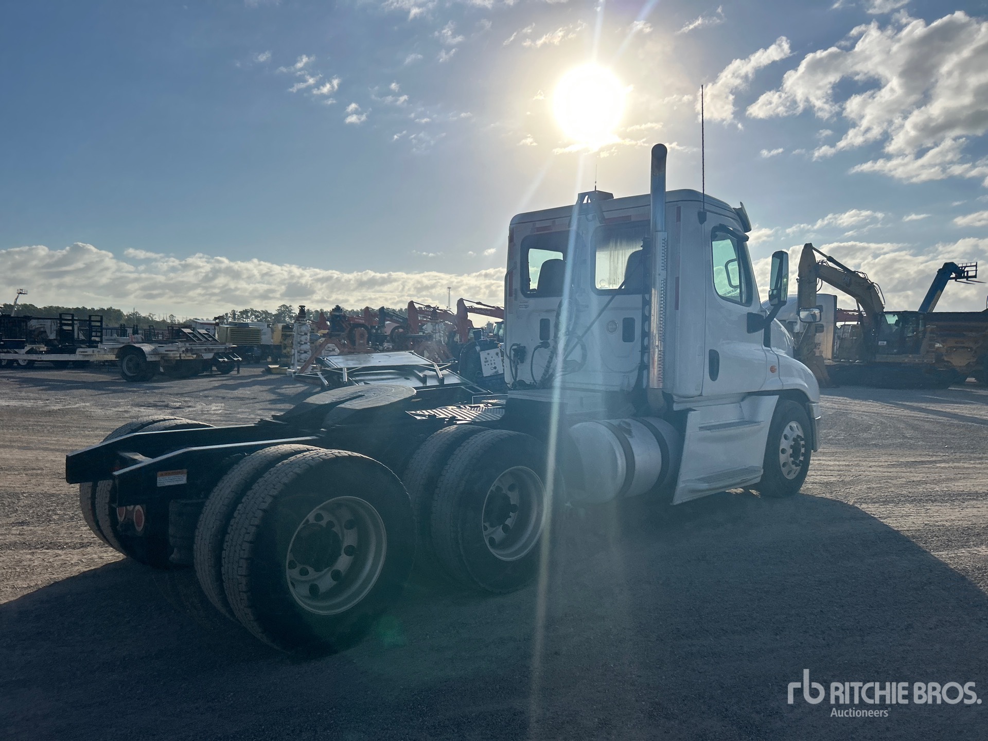 General Appearance with Image, coin arrière droit