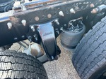4 Underbody - Truck with 