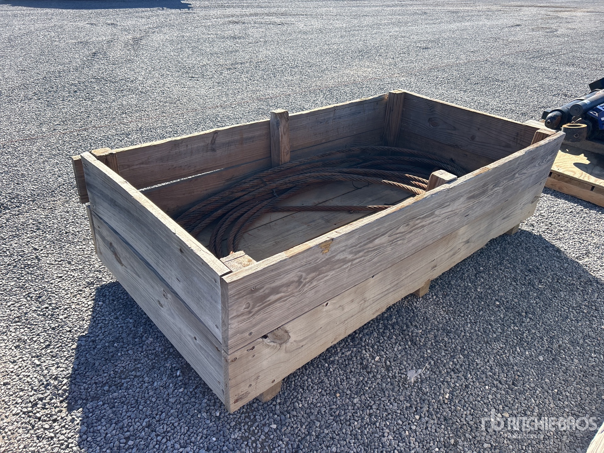 General Appearance with Bild, Ecke vorne rechts