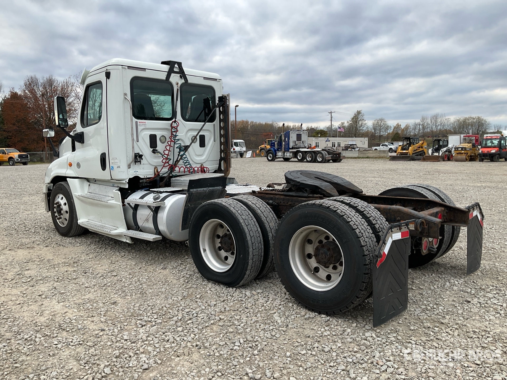 General Appearance with Bild, Ecke hinten links