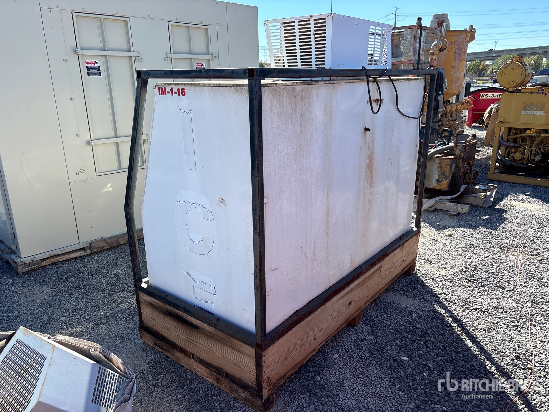 General Appearance with Zdjęcie, lewy dolny róg