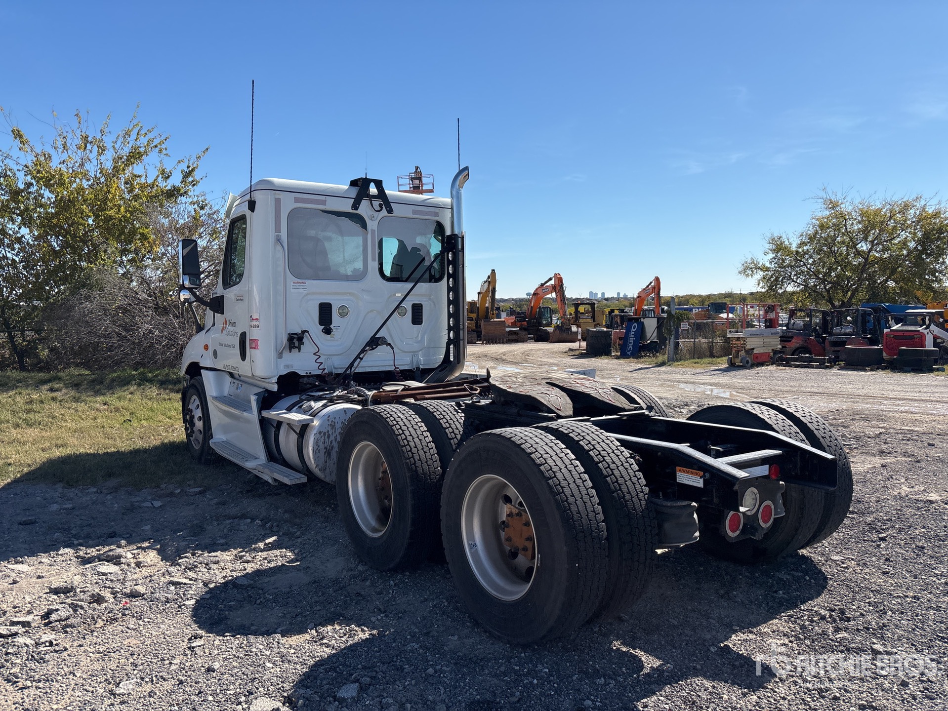 General Appearance with Bild, Ecke hinten links