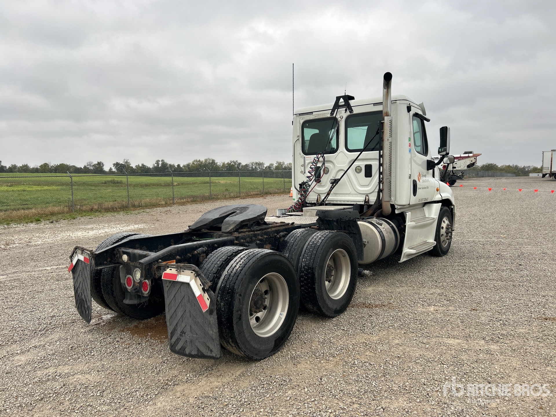 General Appearance with Imagen: esquina trasera derecha