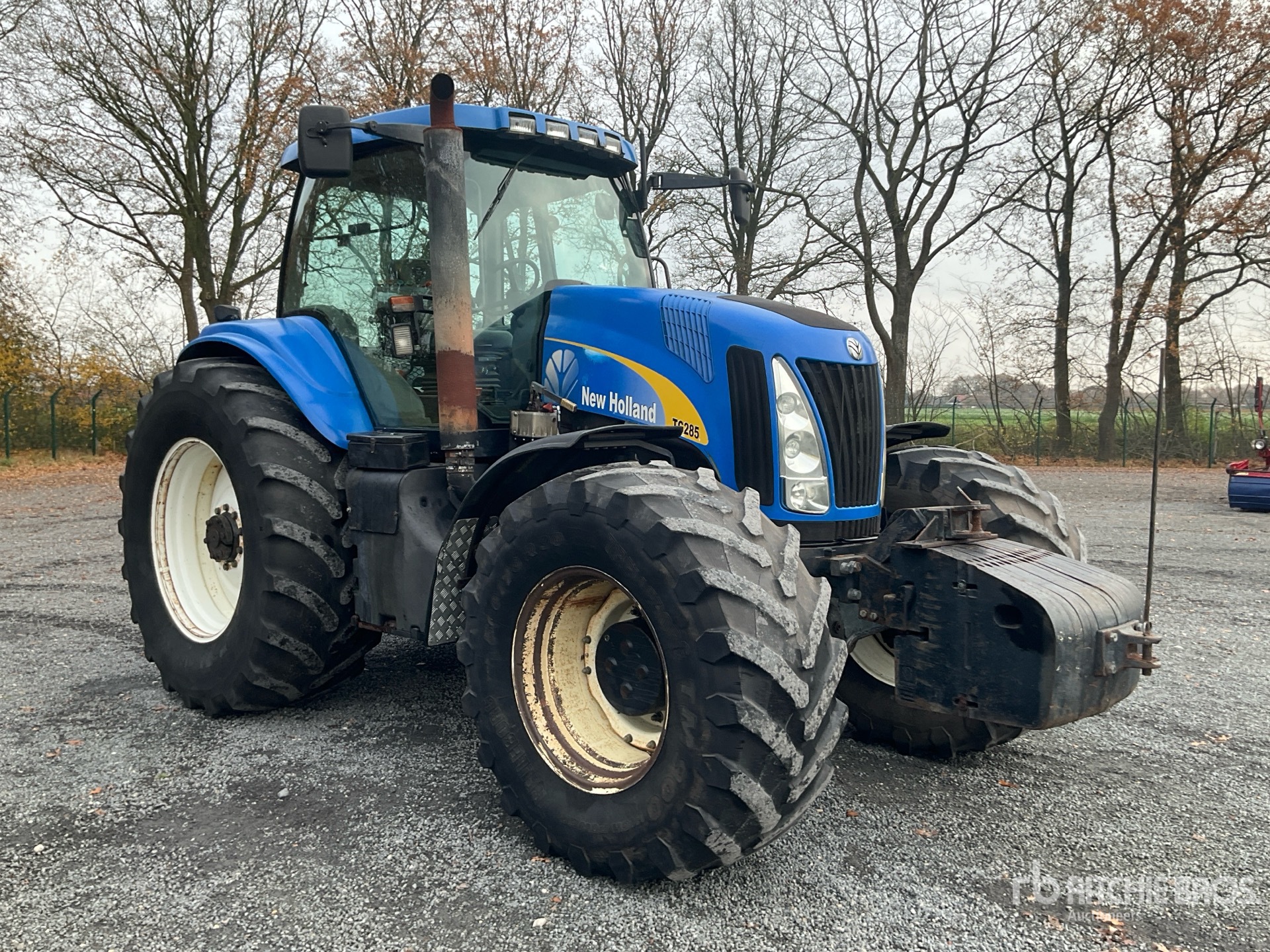 General Appearance with Picture, Right Front Corner