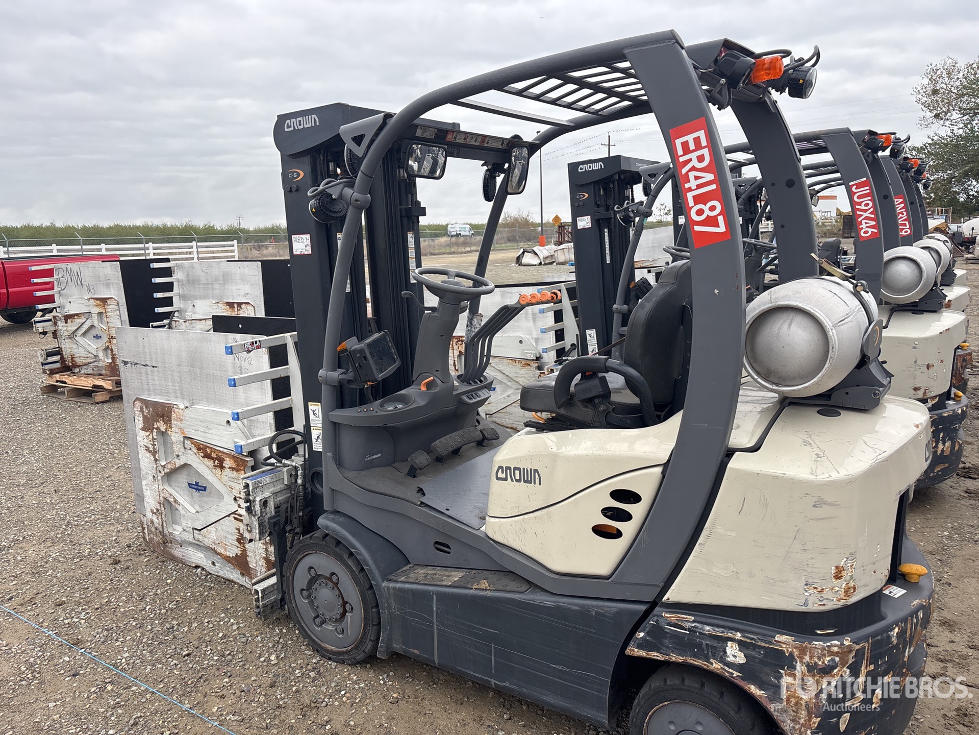 Aspect général with Image, coin arrière gauche