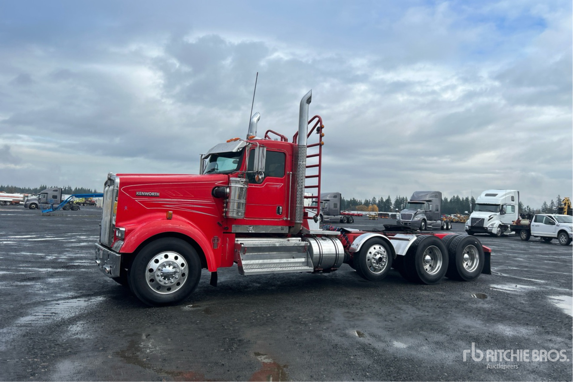 General Appearance with Picture, Left Front Corner