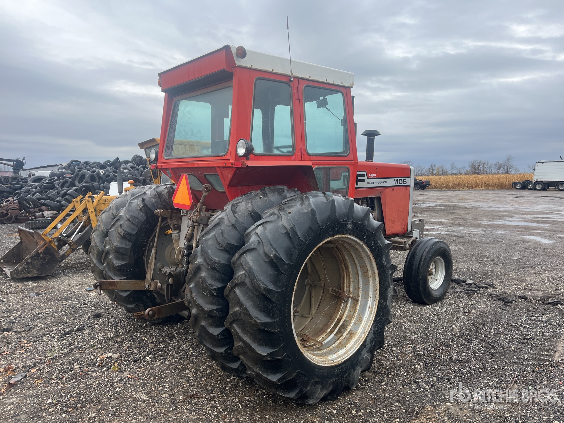 General Appearance with Foto, angolo anteriore sinistro