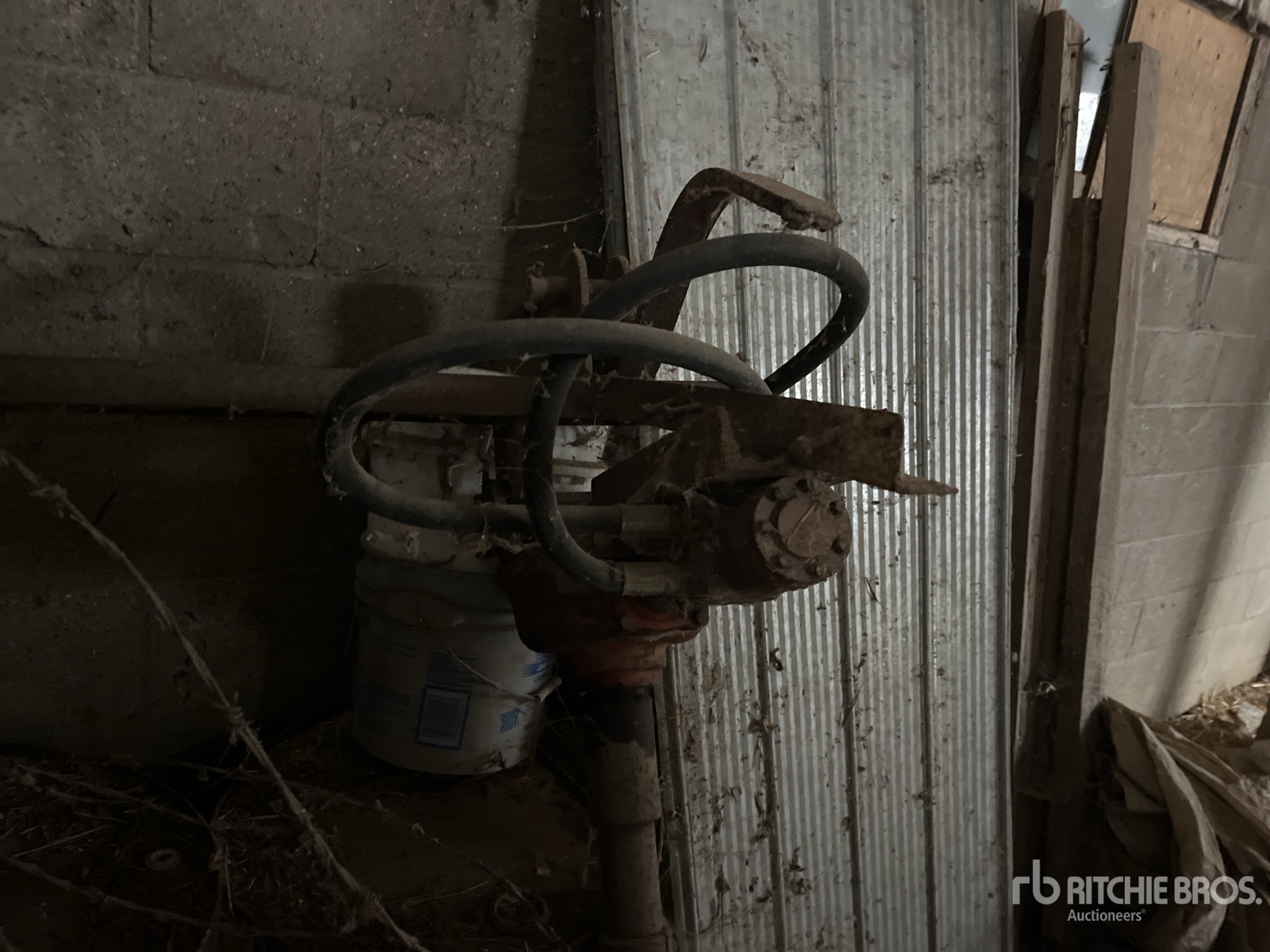 Aspect général with Image, coin avant droit