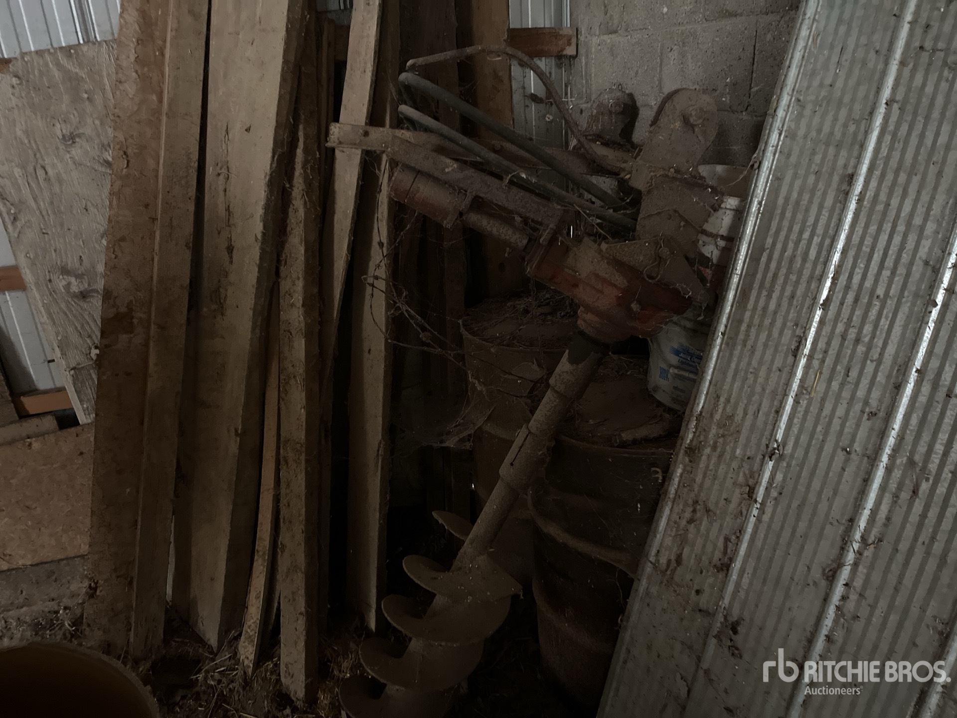 Aspect général with Image, coin avant gauche