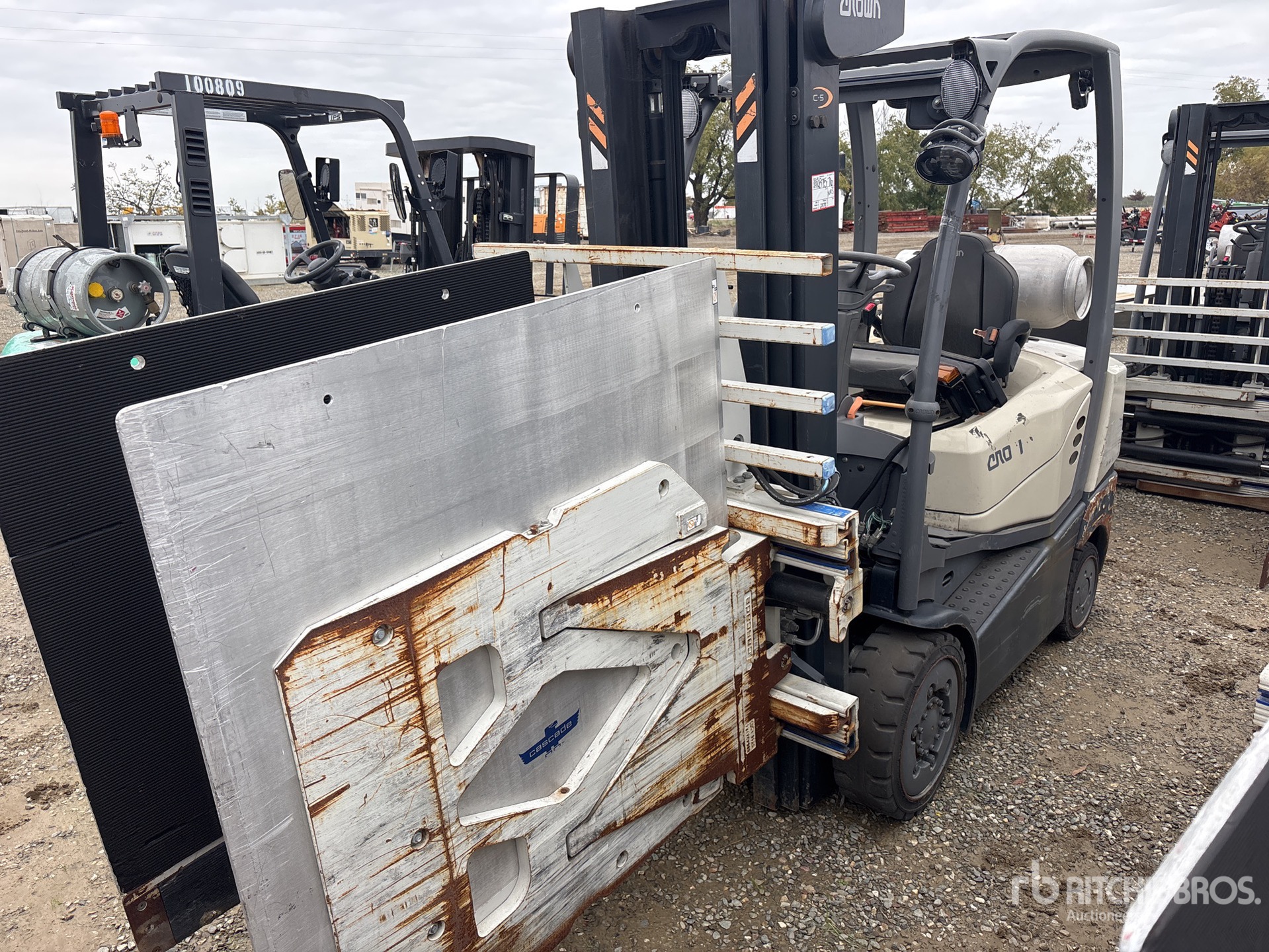 General Appearance with Featured Photo