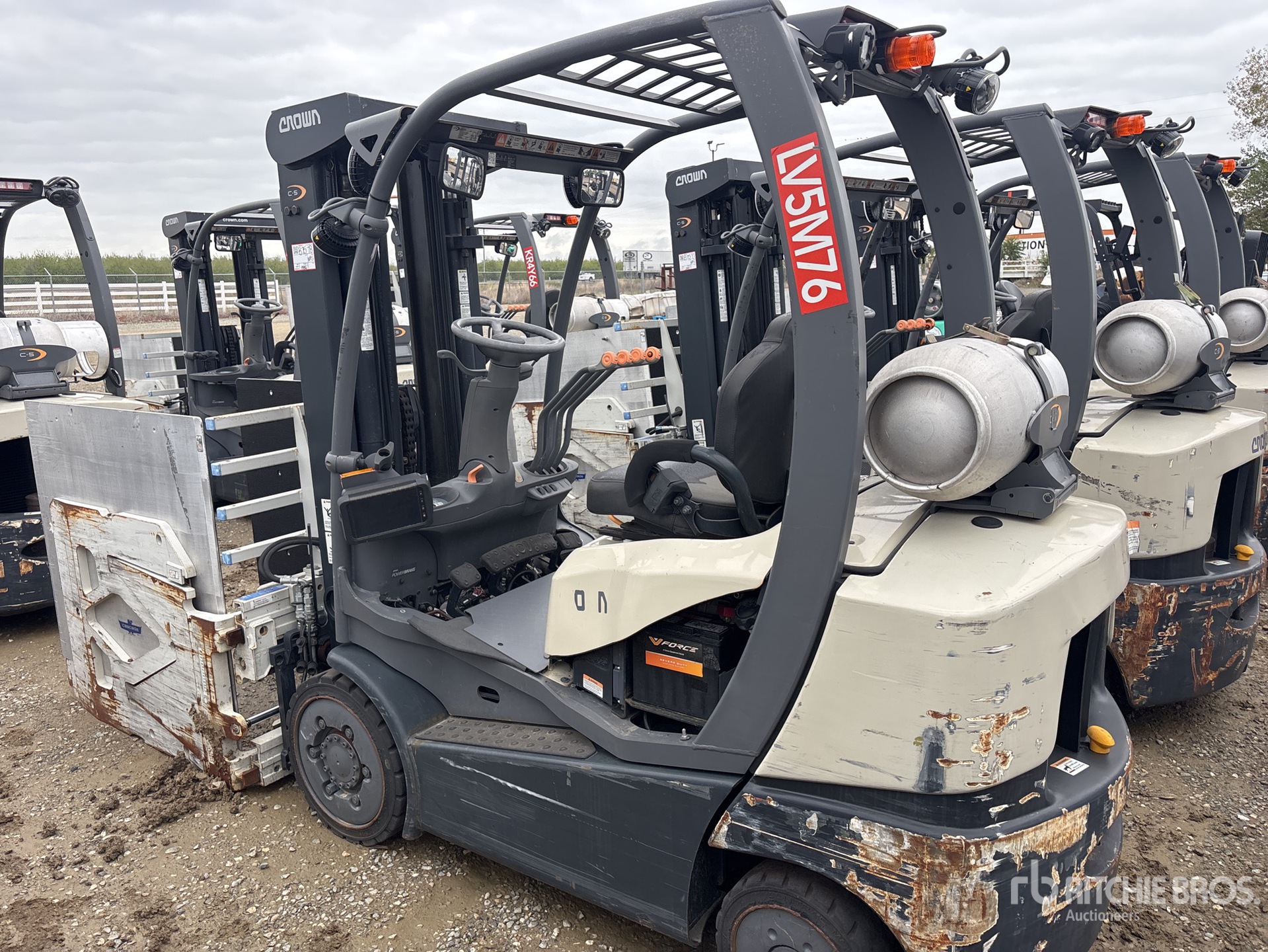 Aspect général with Image, coin arrière gauche