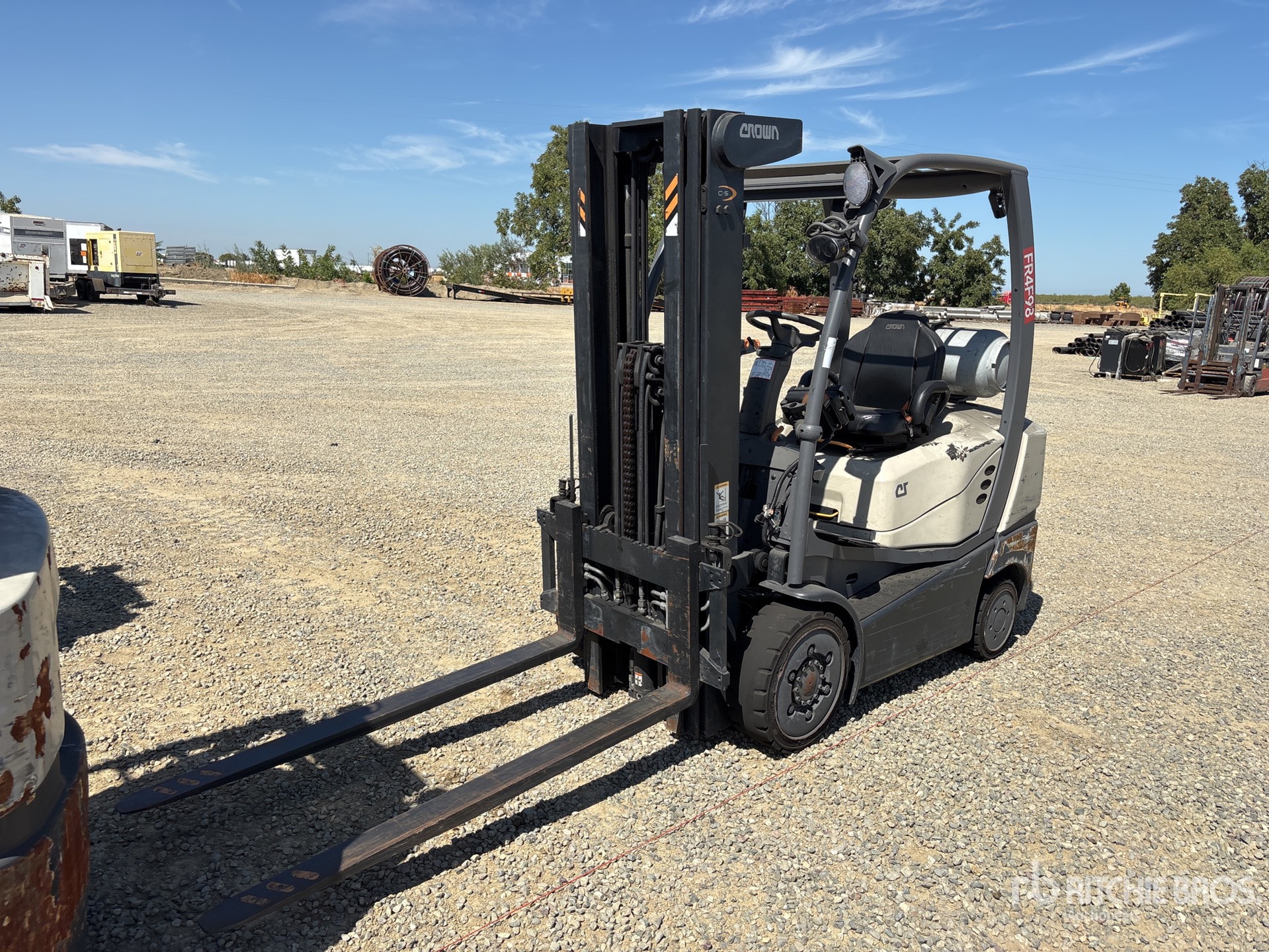 Aspect général with Image, coin avant gauche