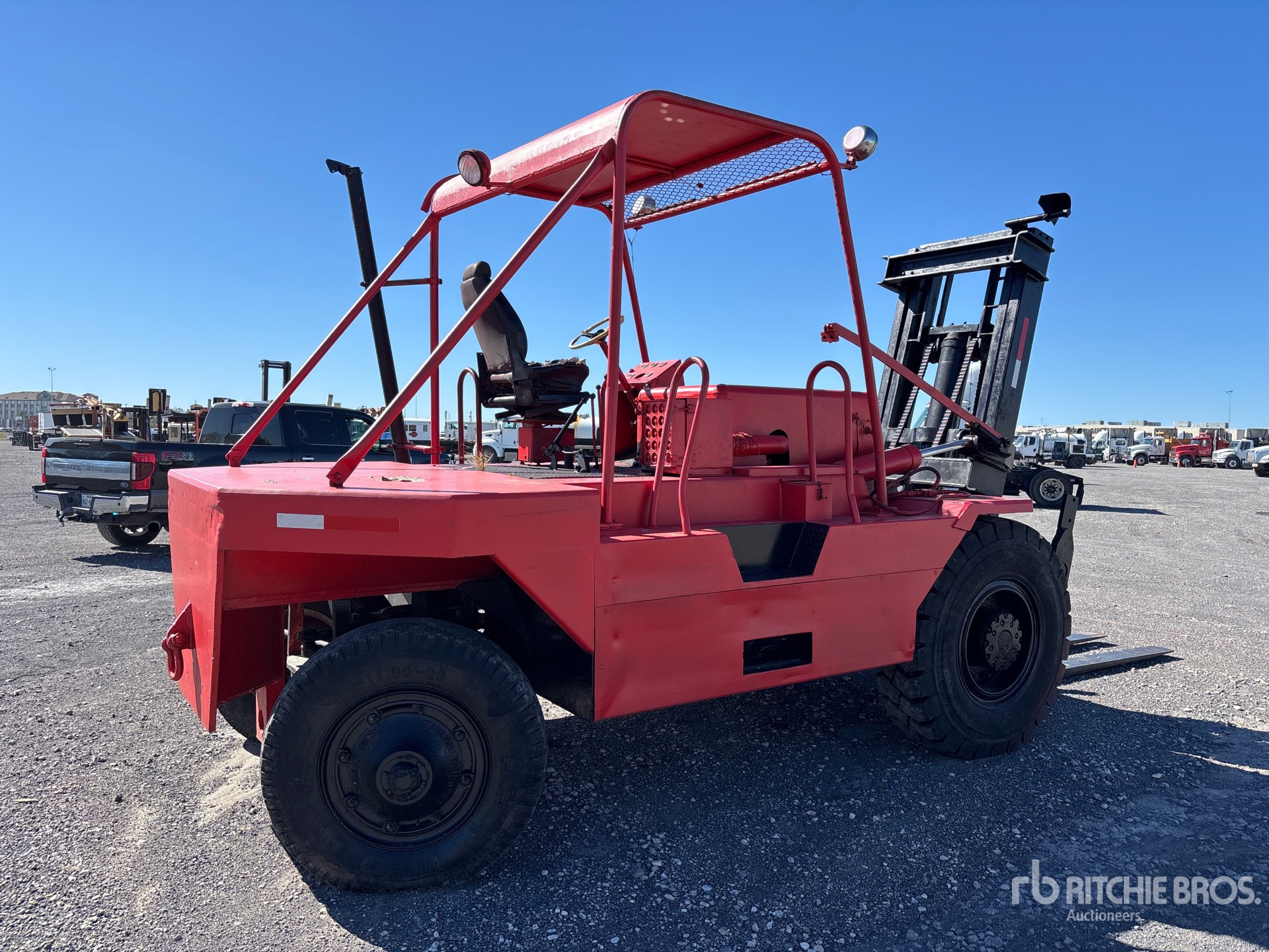 General Appearance with Picture, Right Rear Corner