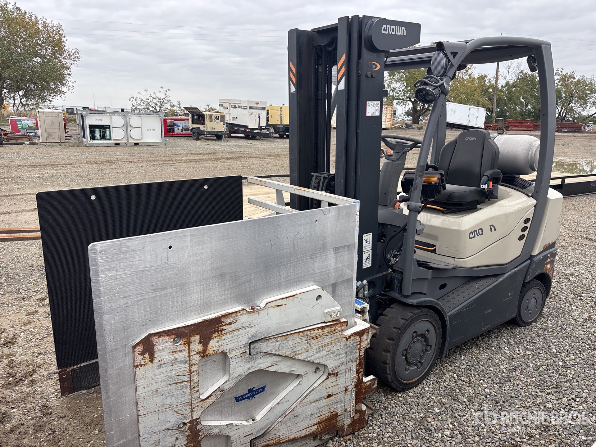 General Appearance with Featured Photo