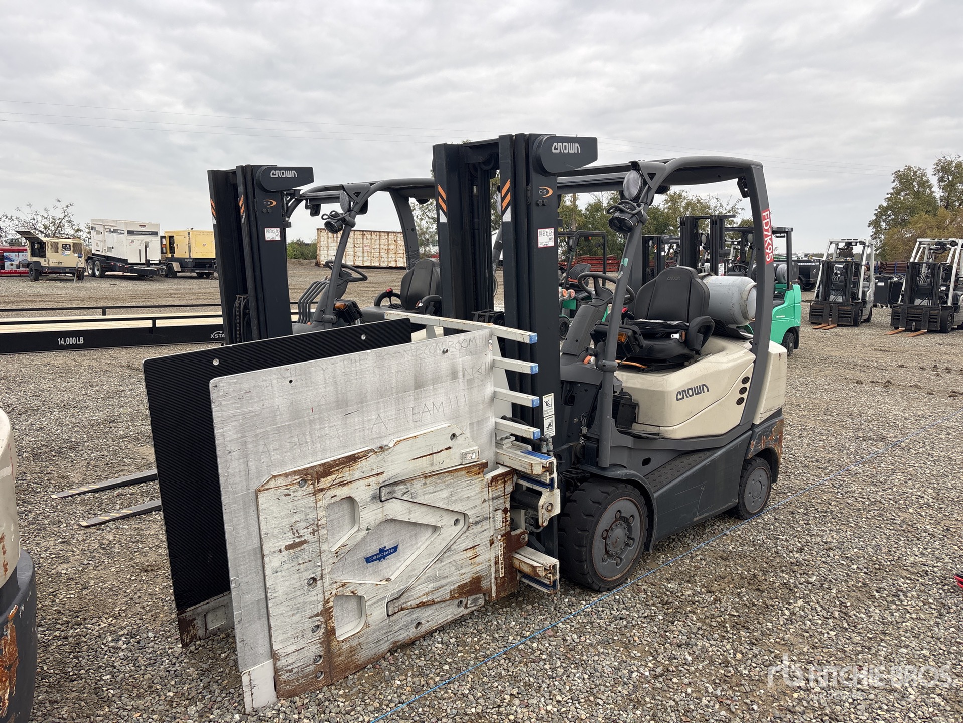 General Appearance with Featured Photo