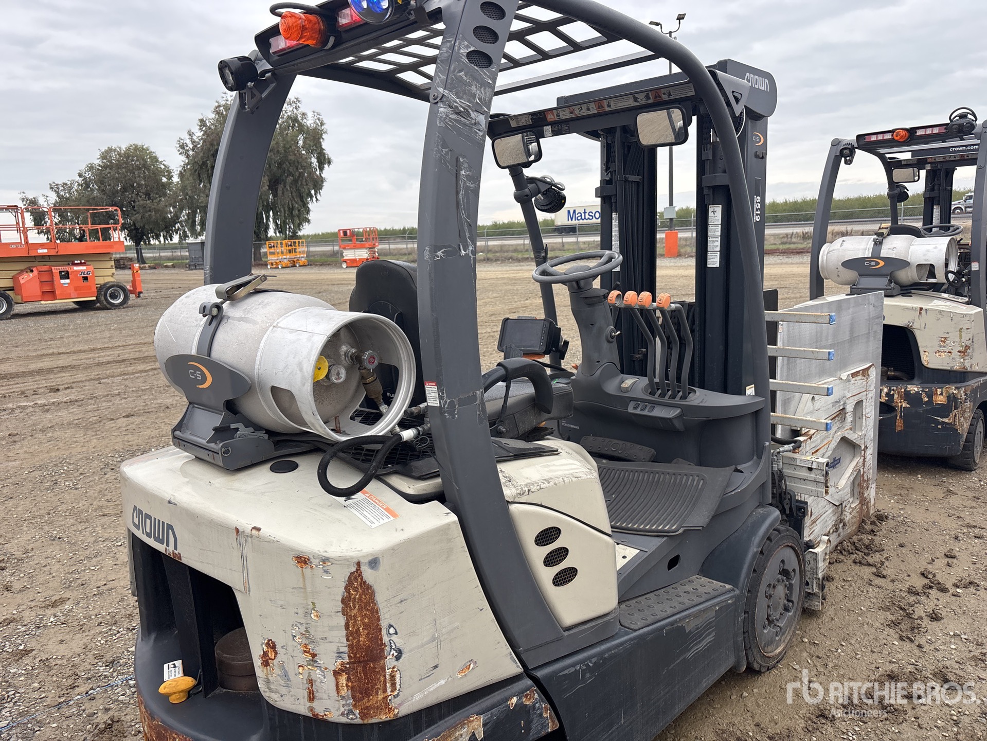 Aspect général with Image, coin arrière droit