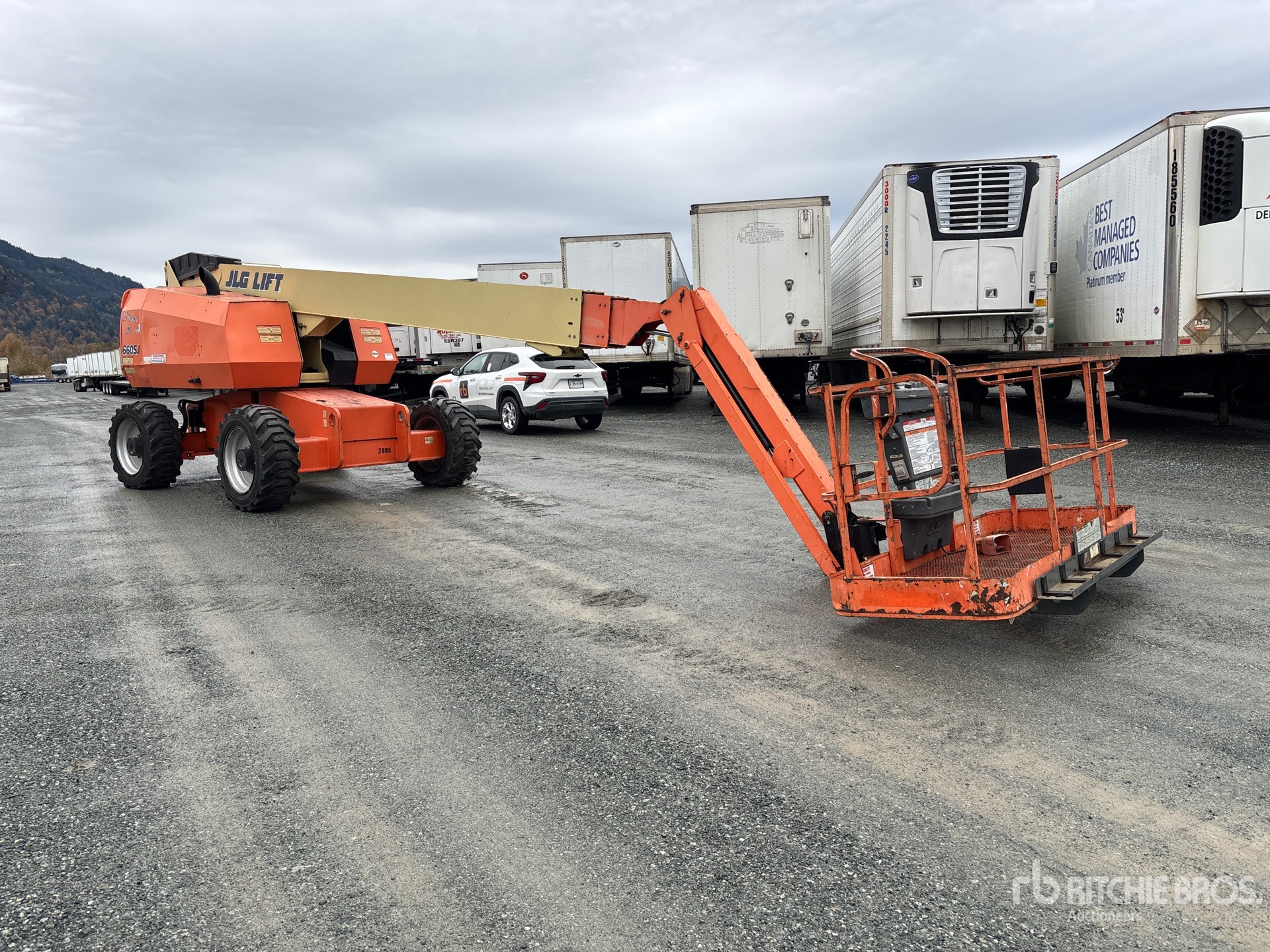 General Appearance with Picture, Right Front Corner