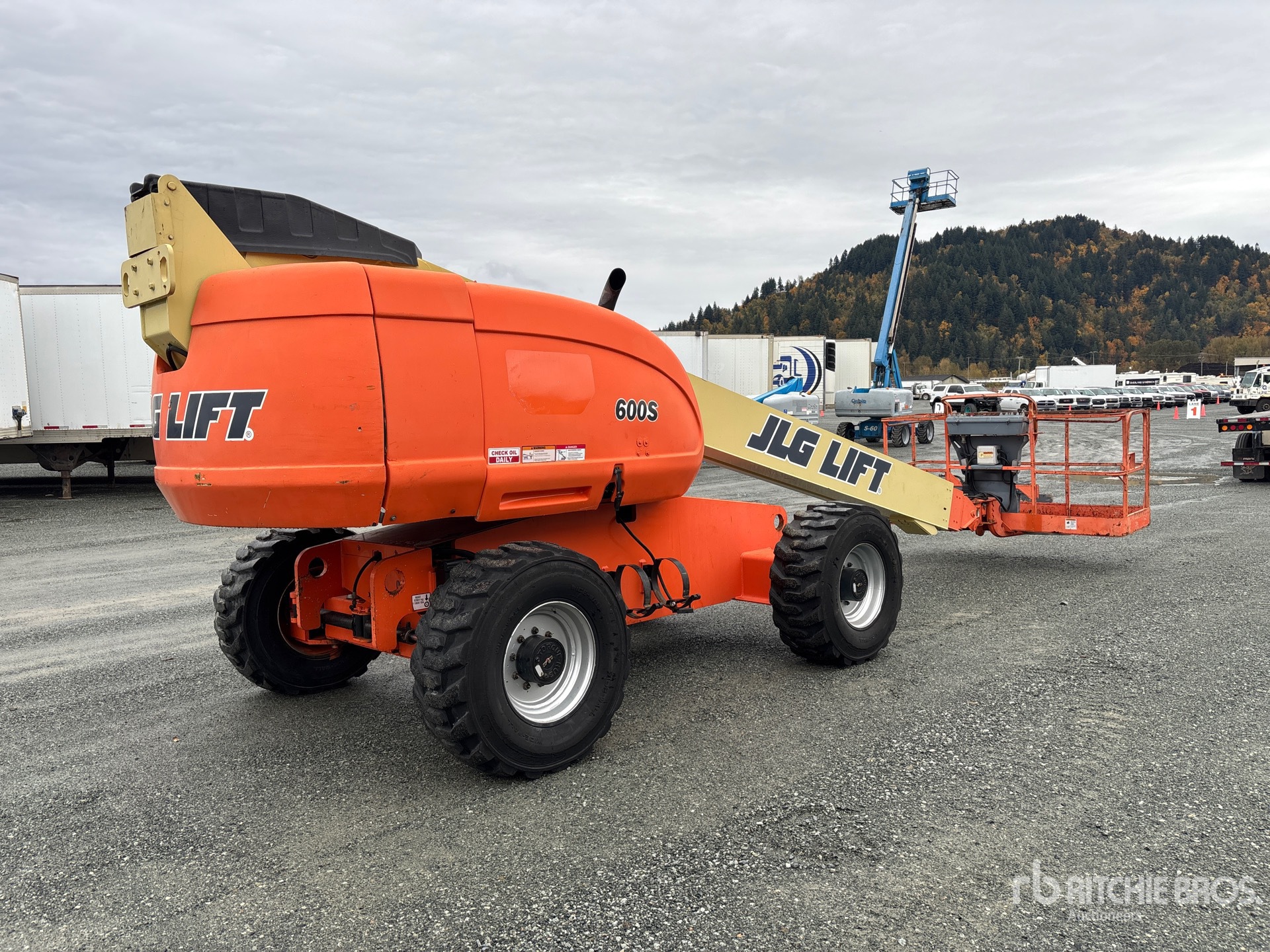 General Appearance with Picture, Right Rear Corner