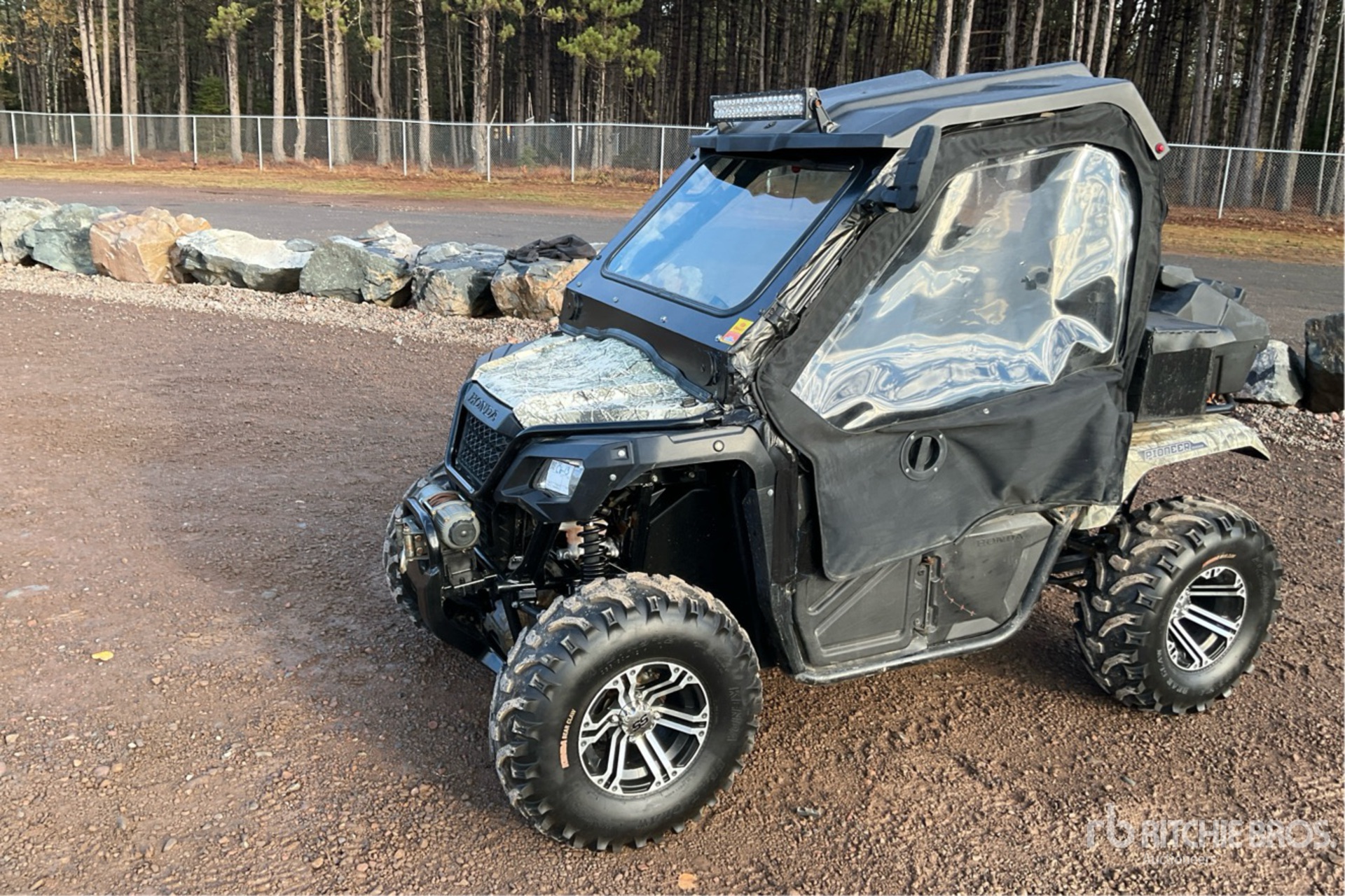 General Appearance with Picture, Left Front Corner
