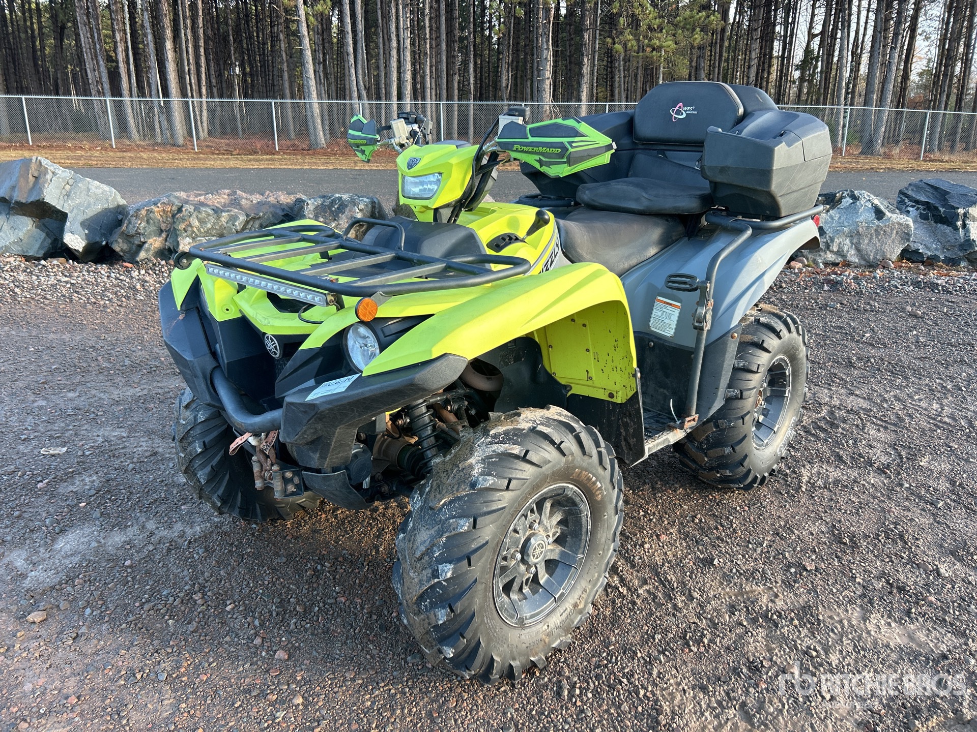 General Appearance with Featured Photo