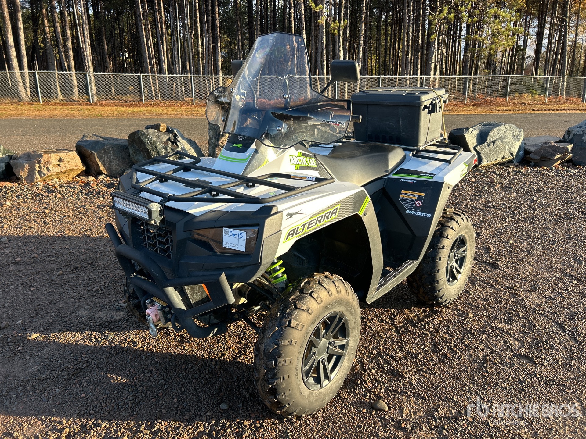 General Appearance with Featured Photo