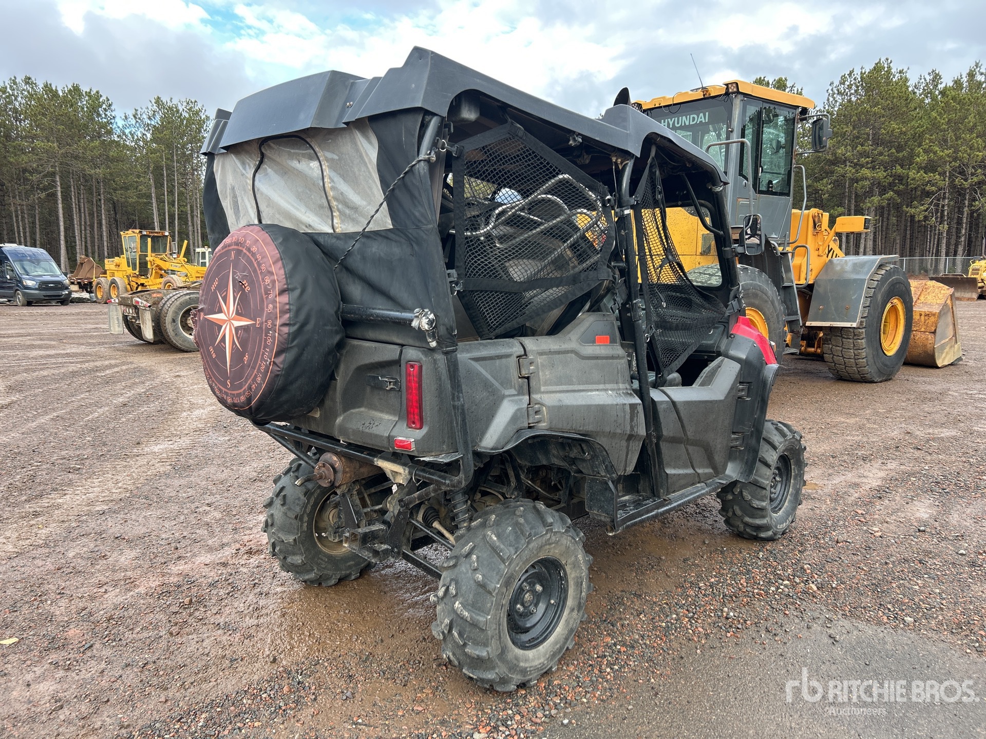 Aspect général with Image, coin arrière droit