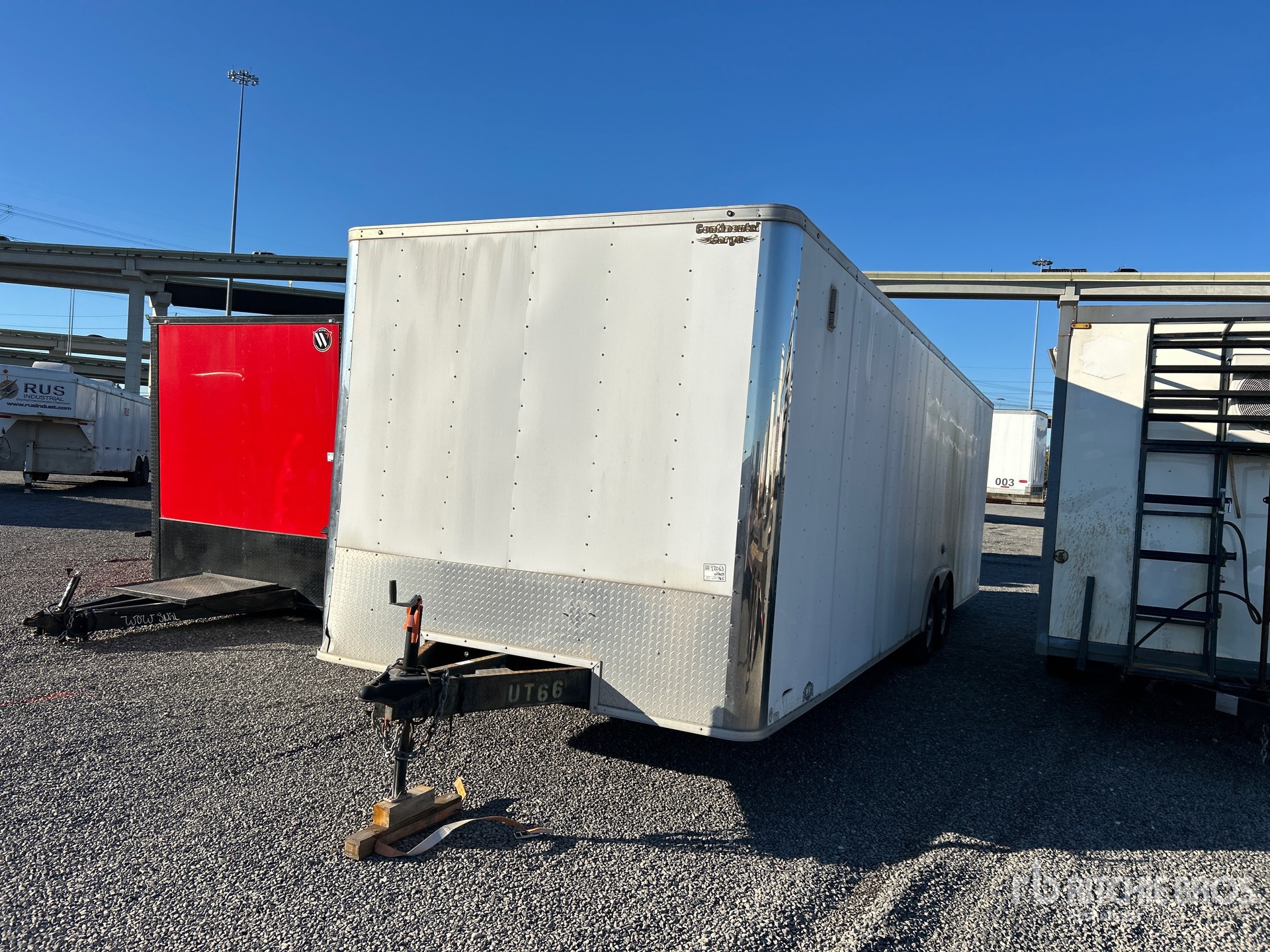 Aspect général with Image, coin avant gauche