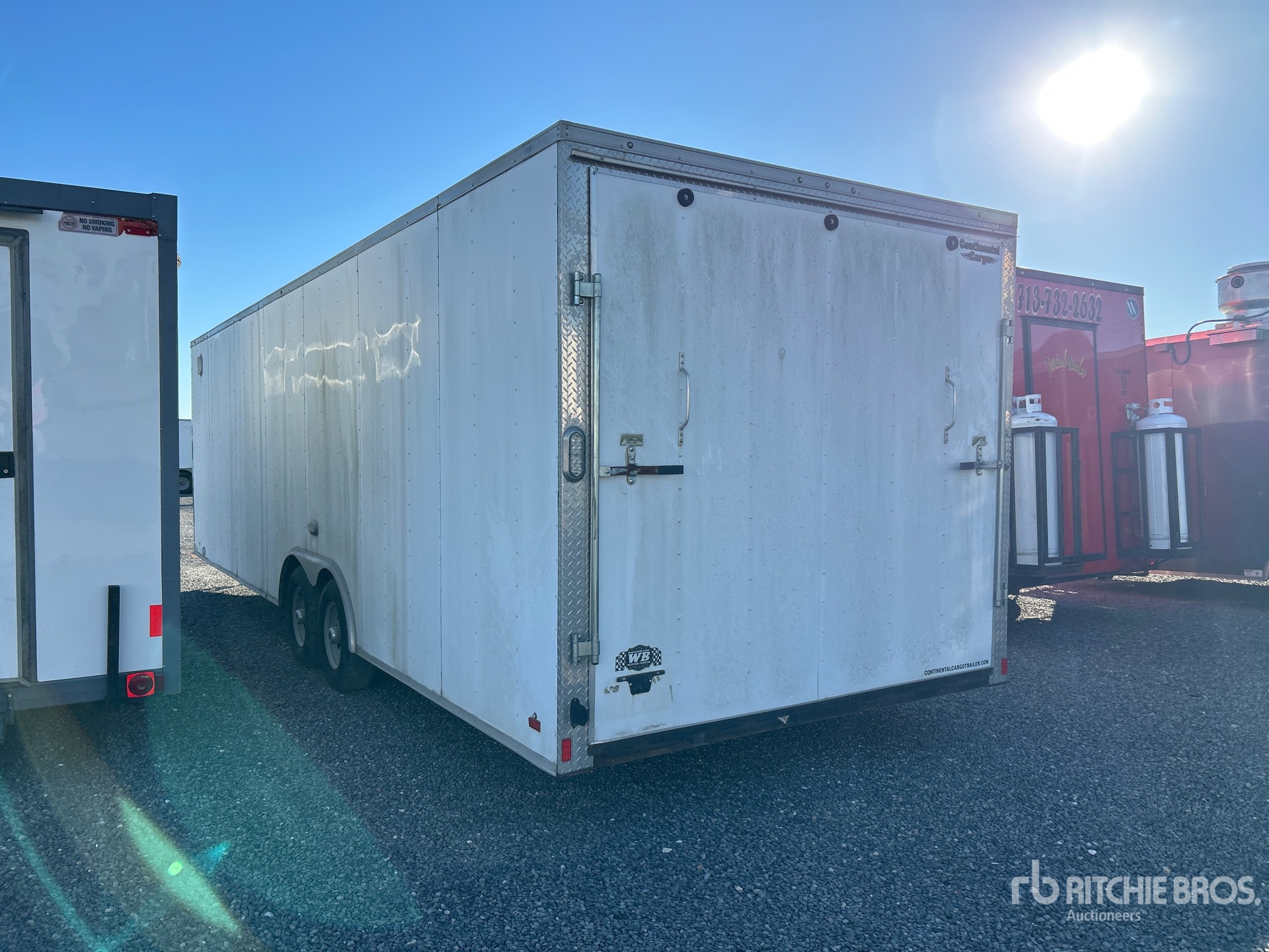 Aspect général with Image, coin arrière gauche