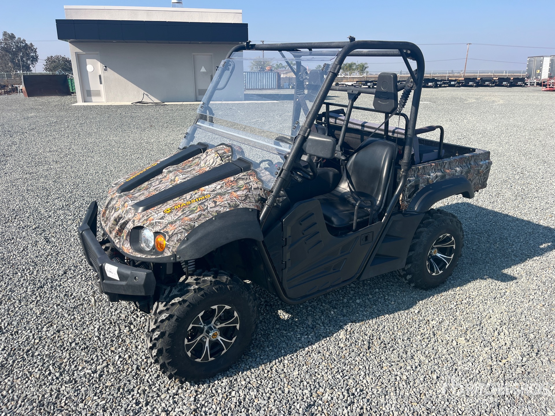 General Appearance with Image, coin avant gauche