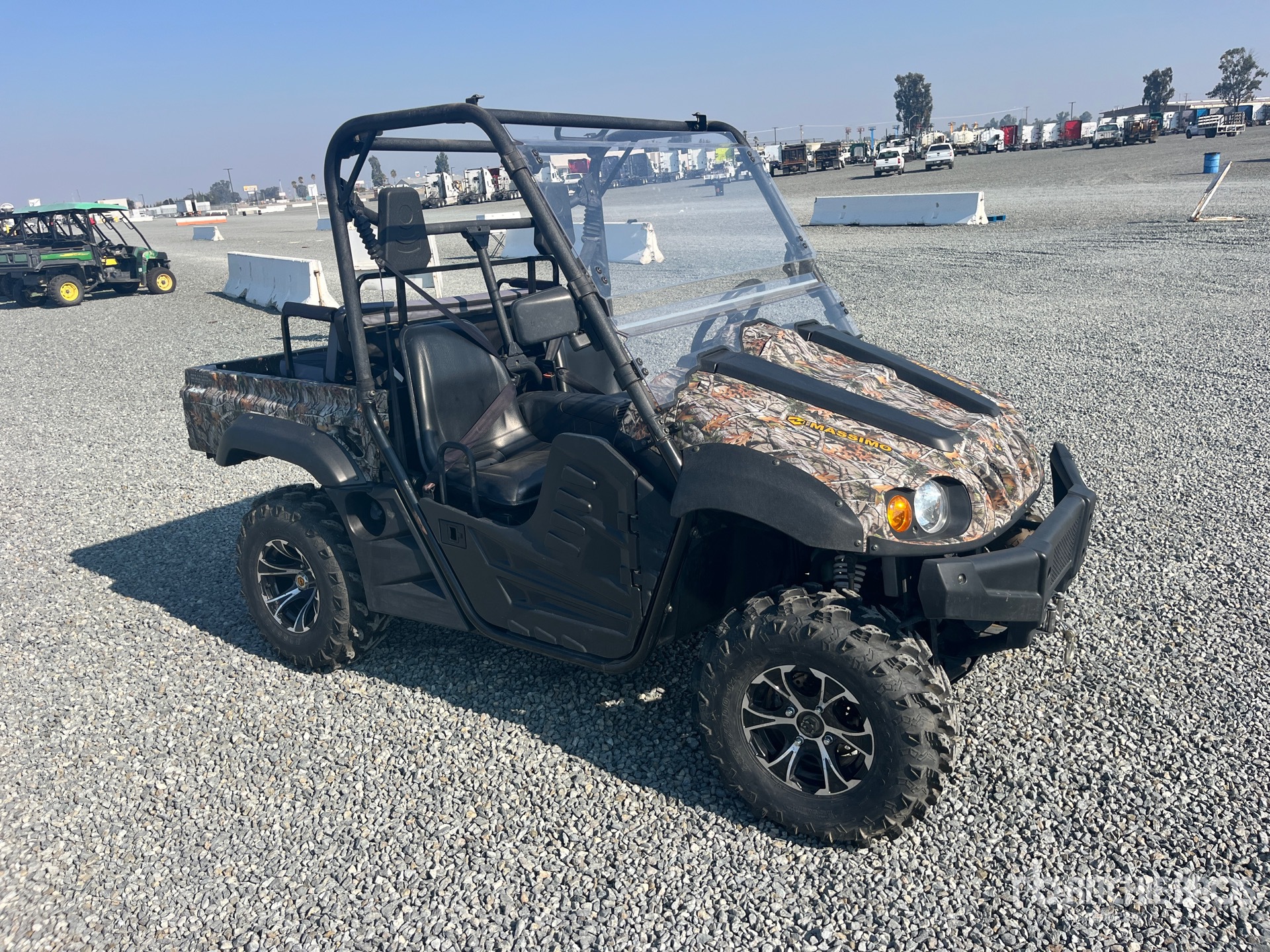 General Appearance with Image, coin avant droit