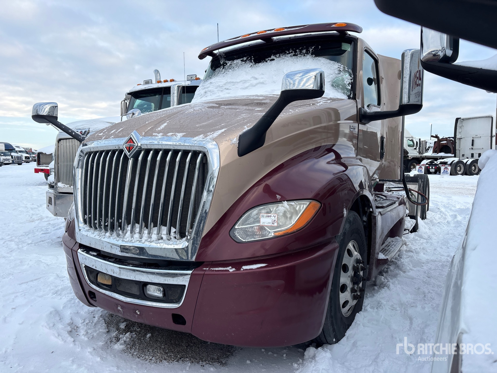 General Appearance with Picture, Left Front Corner