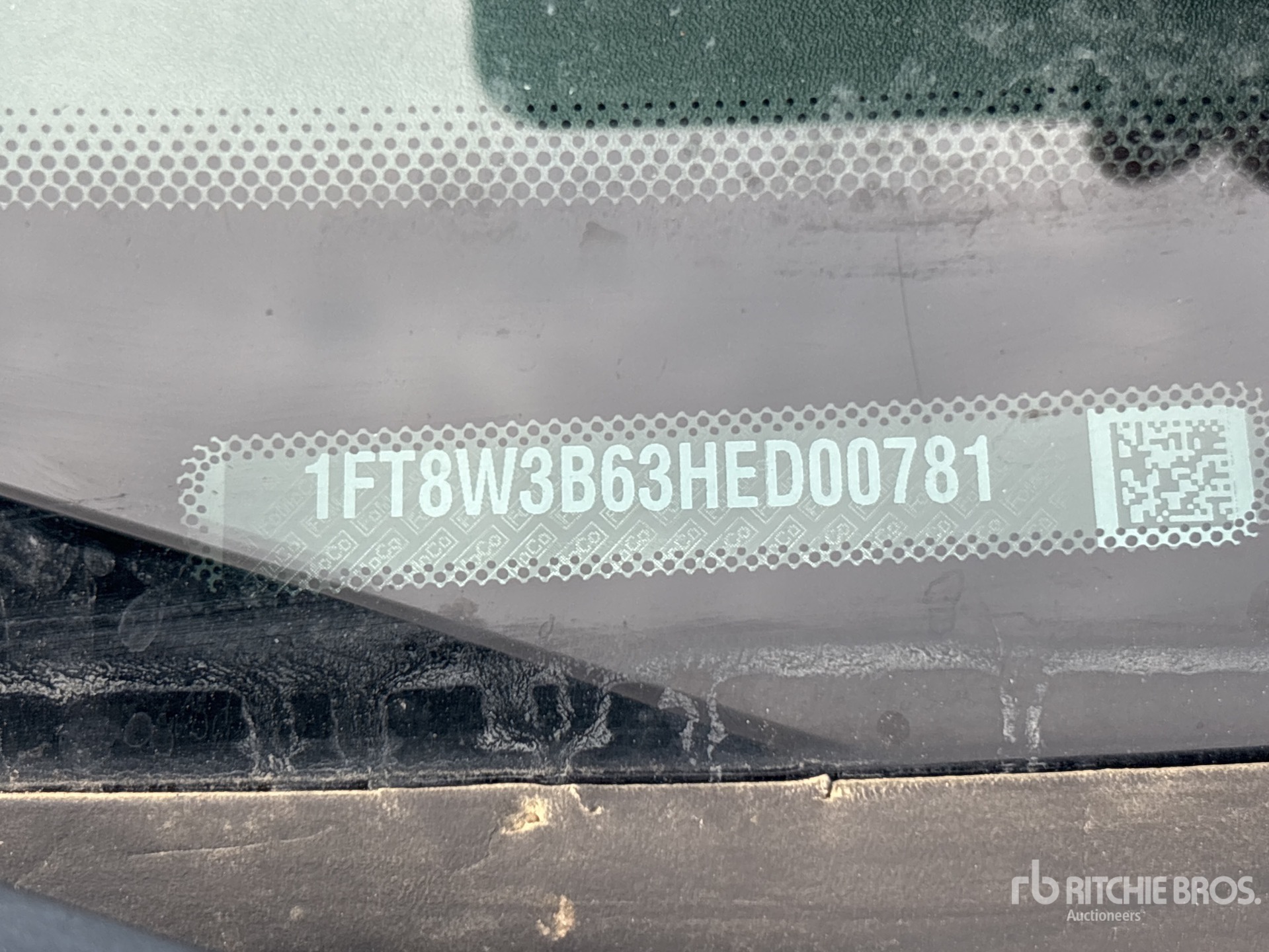 General Appearance with Numer seryjny/numer identyfikacyjny pojazdu