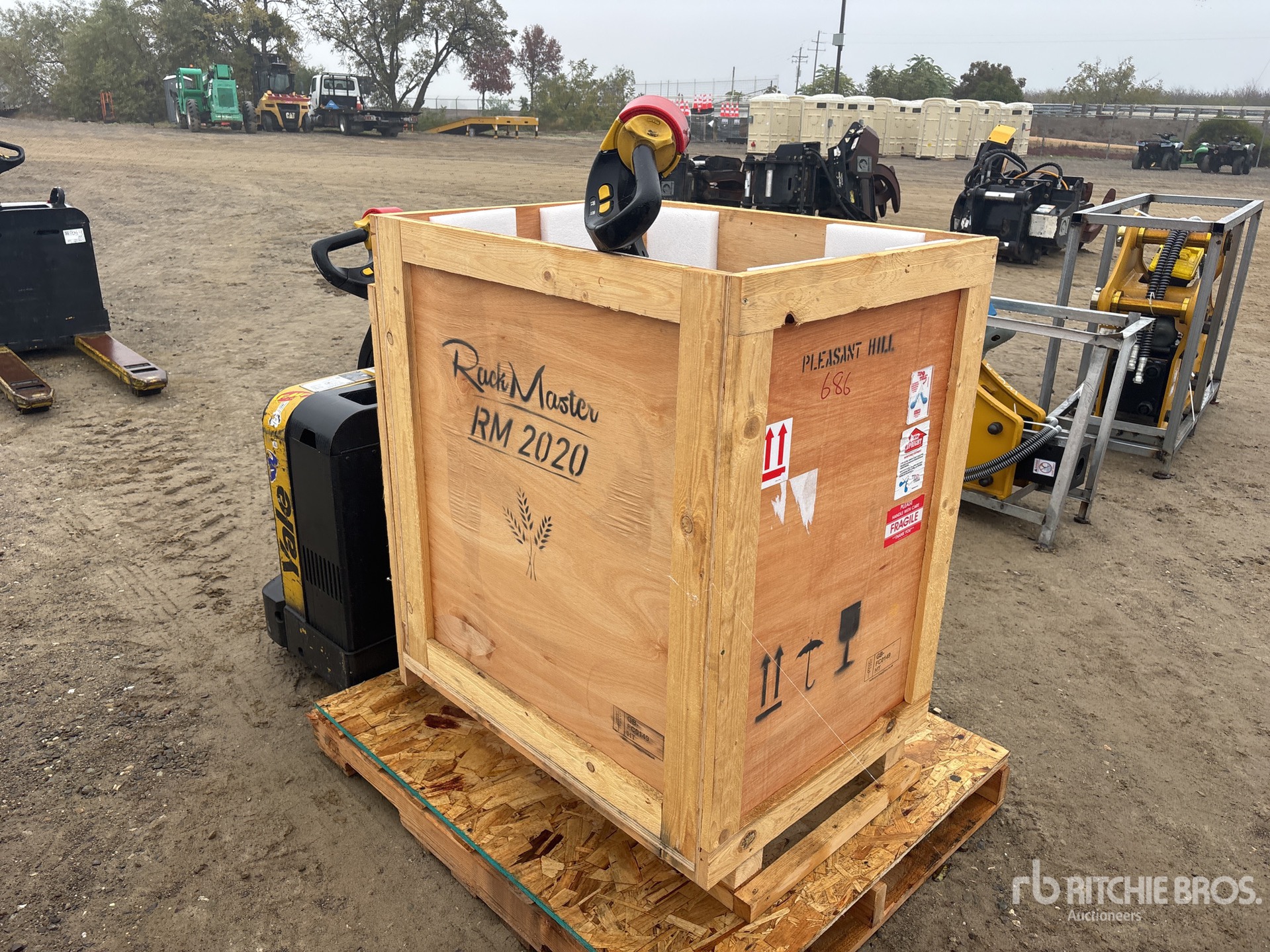 General Appearance with Picture, Right Front Corner