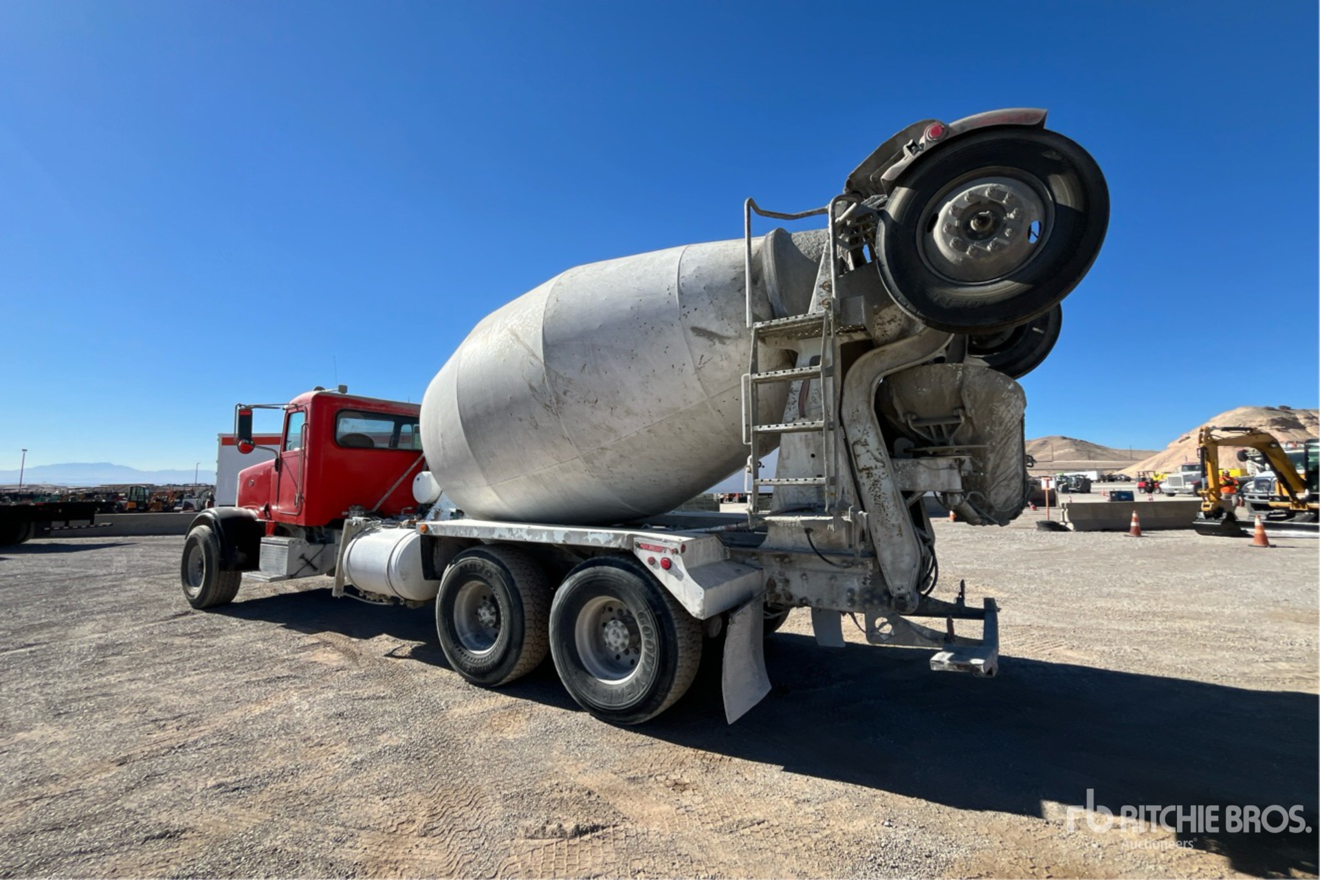 Aspect général with Image, coin arrière gauche