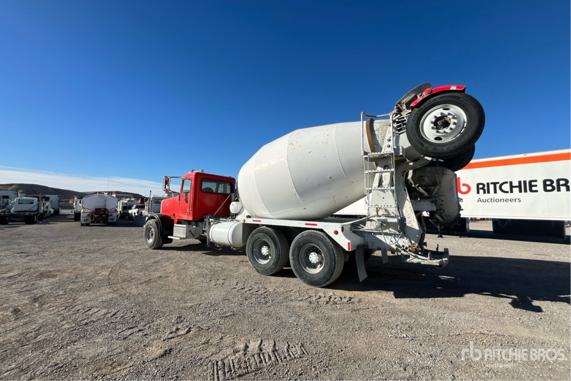 Aspect général with Image, coin arrière gauche