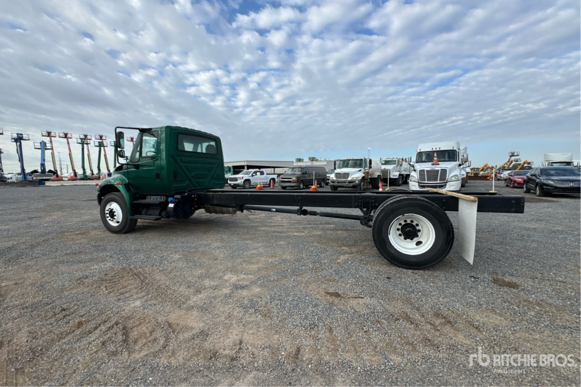 General Appearance with Imagen: esquina trasera izquierda